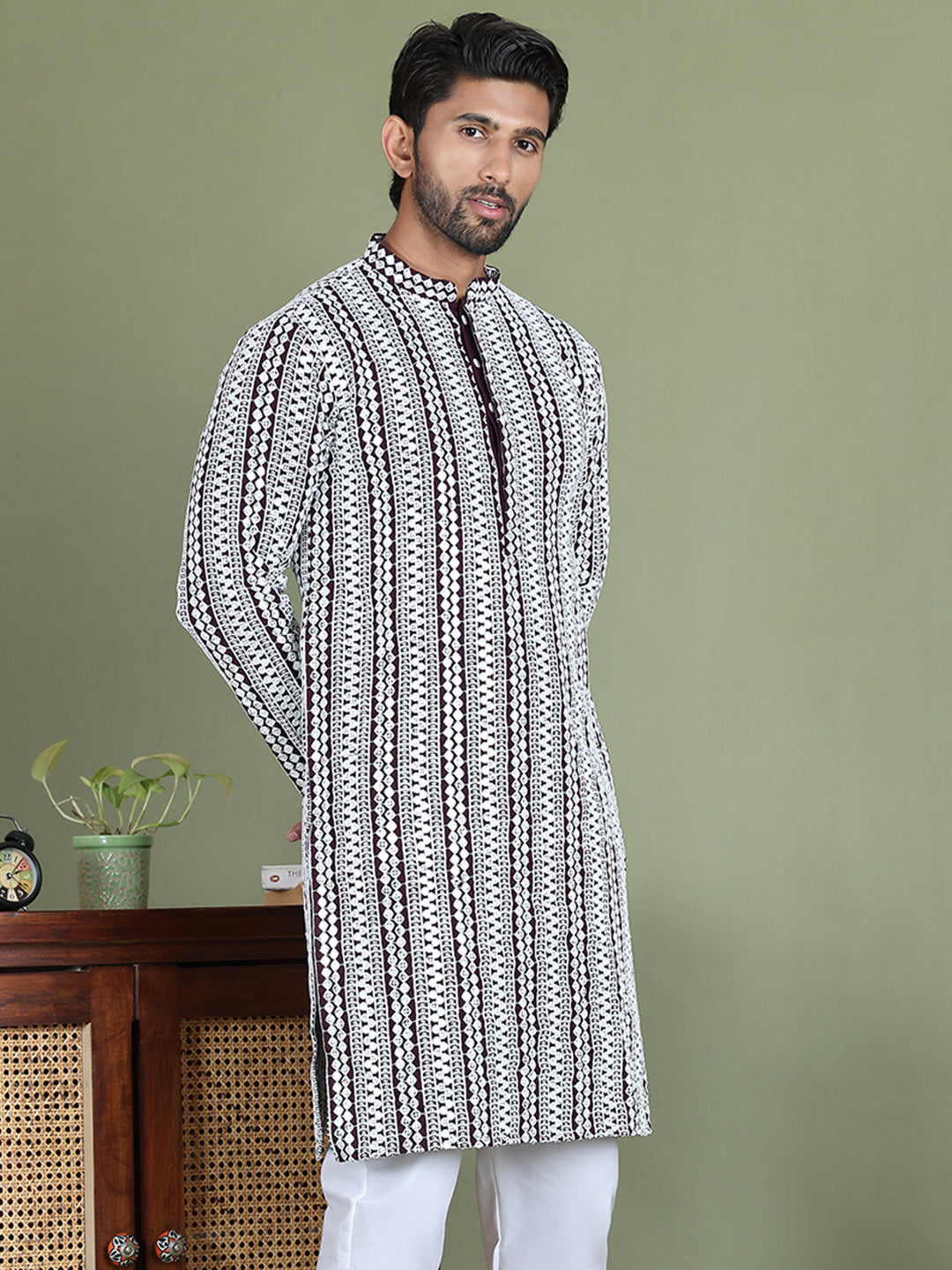 DesiQlo Men Embroidered Kurta Only - Purple - ko_5146Purple_S