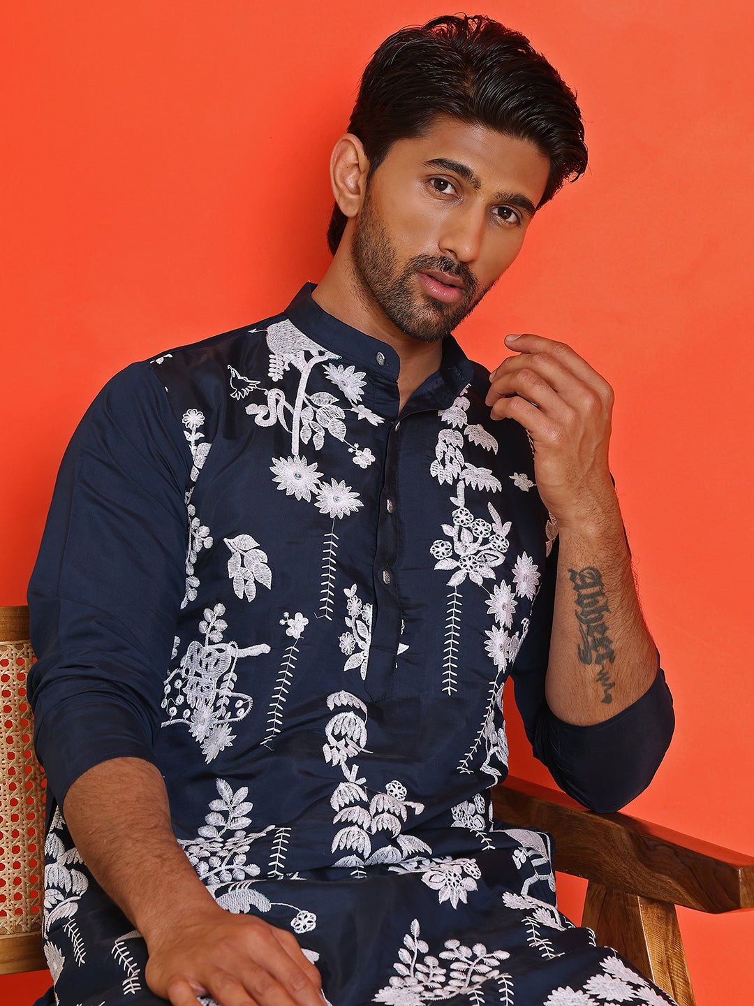 DesiQlo Men Embroidered Kurta Only - Blue - KO_5150Navy_S