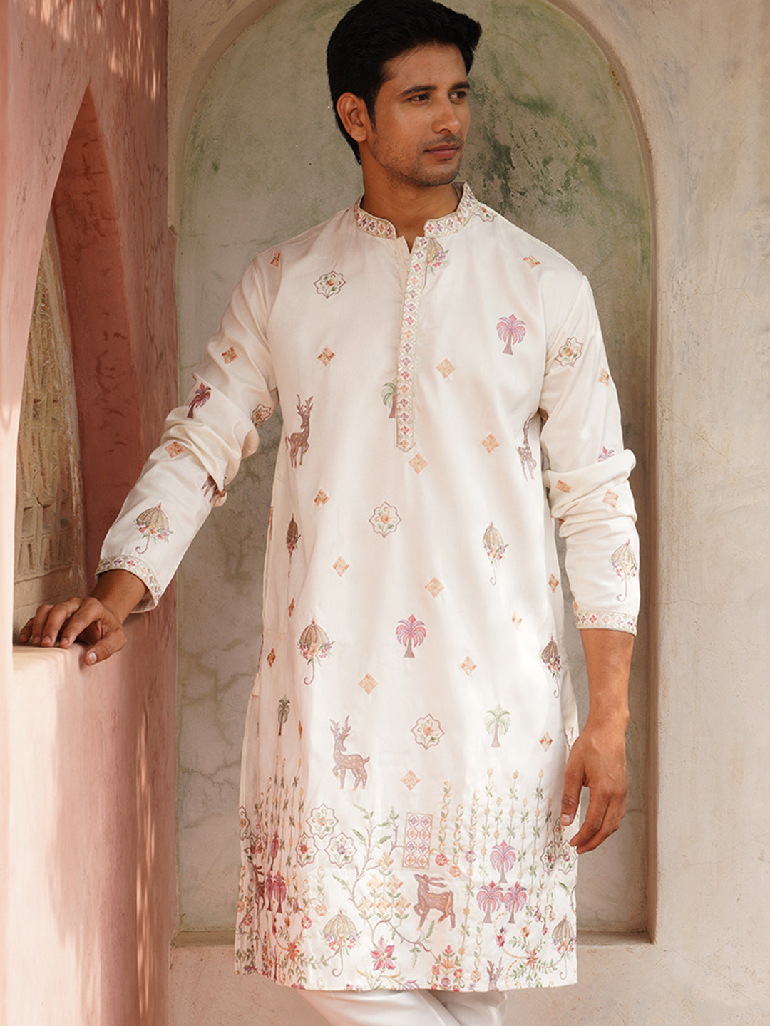 DesiQlo Men Embroidered Kurta Pyjama Set - White - JOKP_P_5163White_S