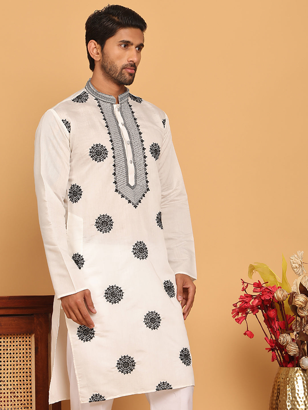 DesiQlo Men Embroidered Kurta Only - White - KO_5167White_S