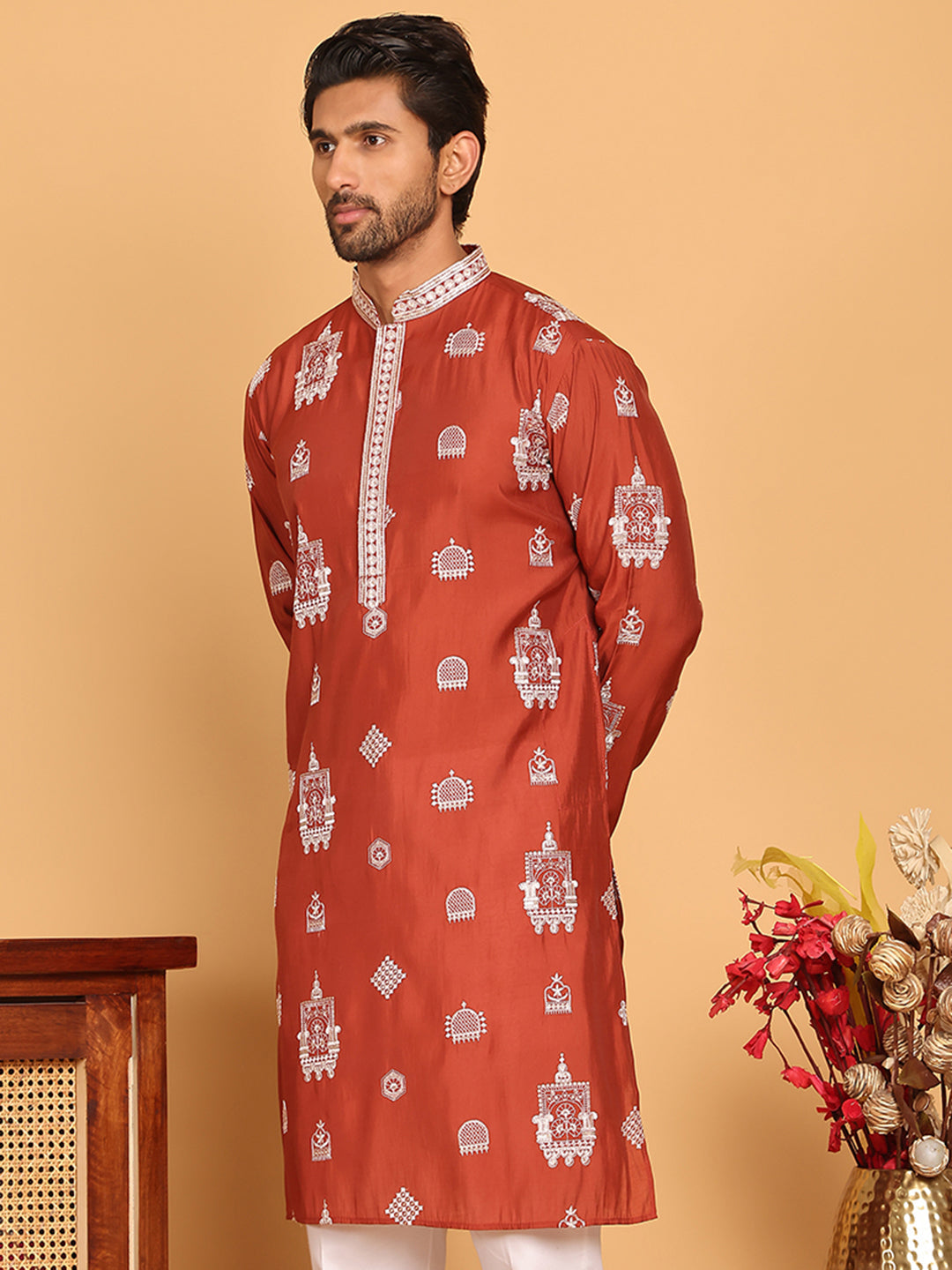 DesiQlo Men Embroidered Kurta Only - Red