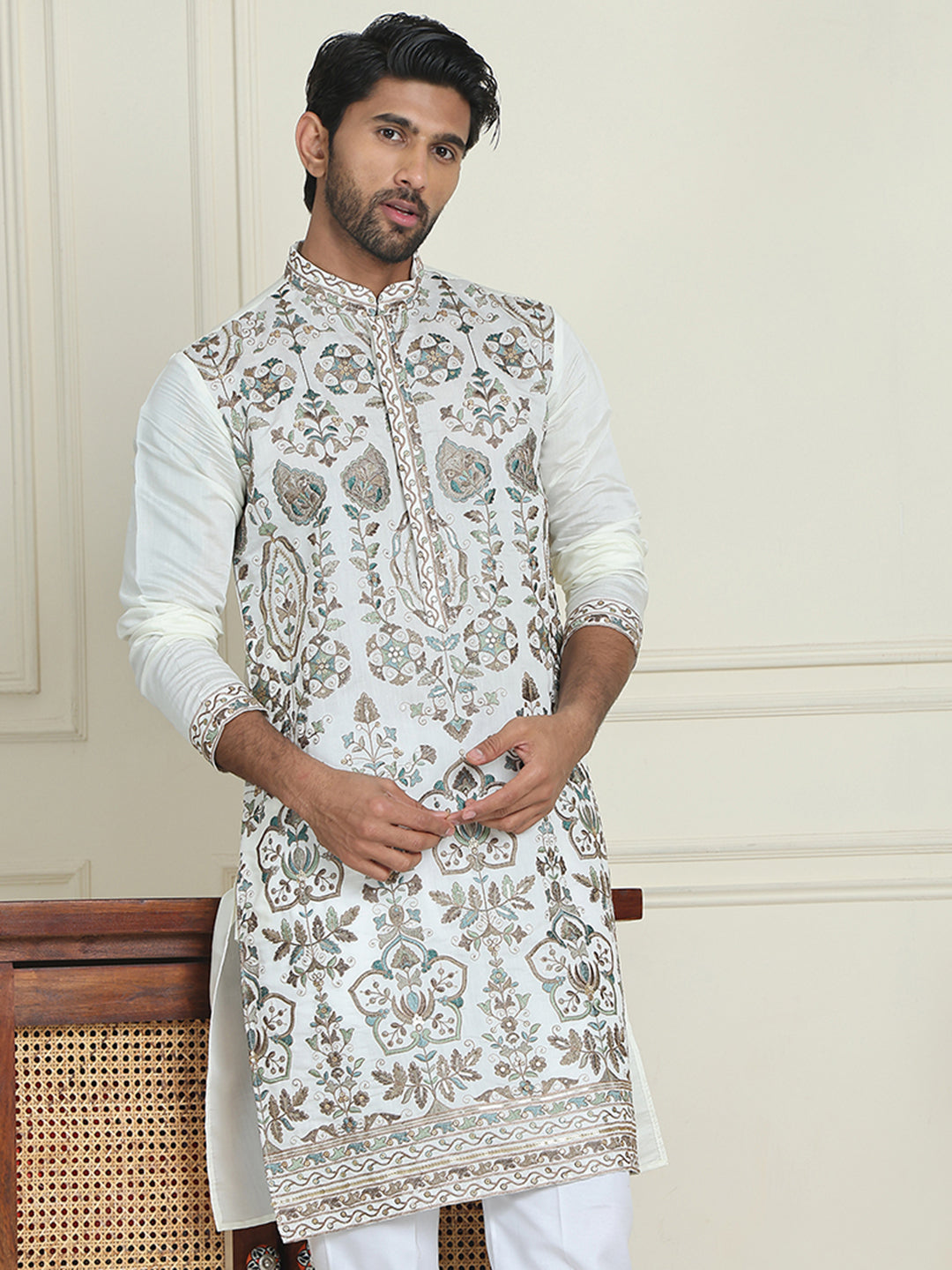 DesiQlo Men Embroidered Kurta Only - White - KO_5200White_S