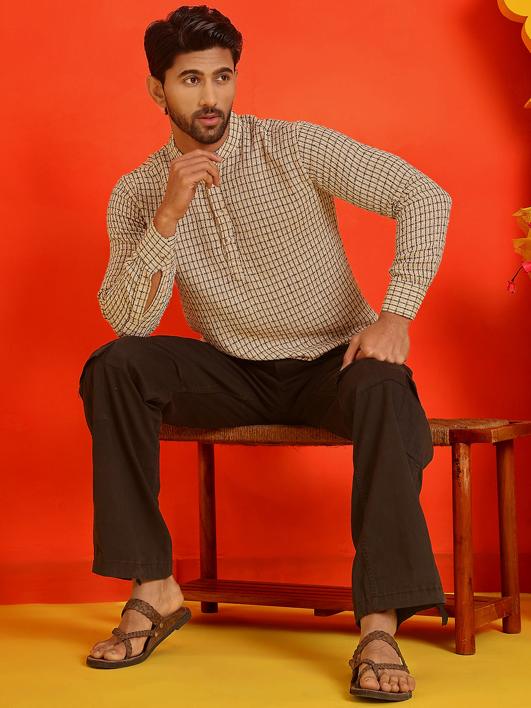 DesiQlo Men Checked Kurta Only - Beige