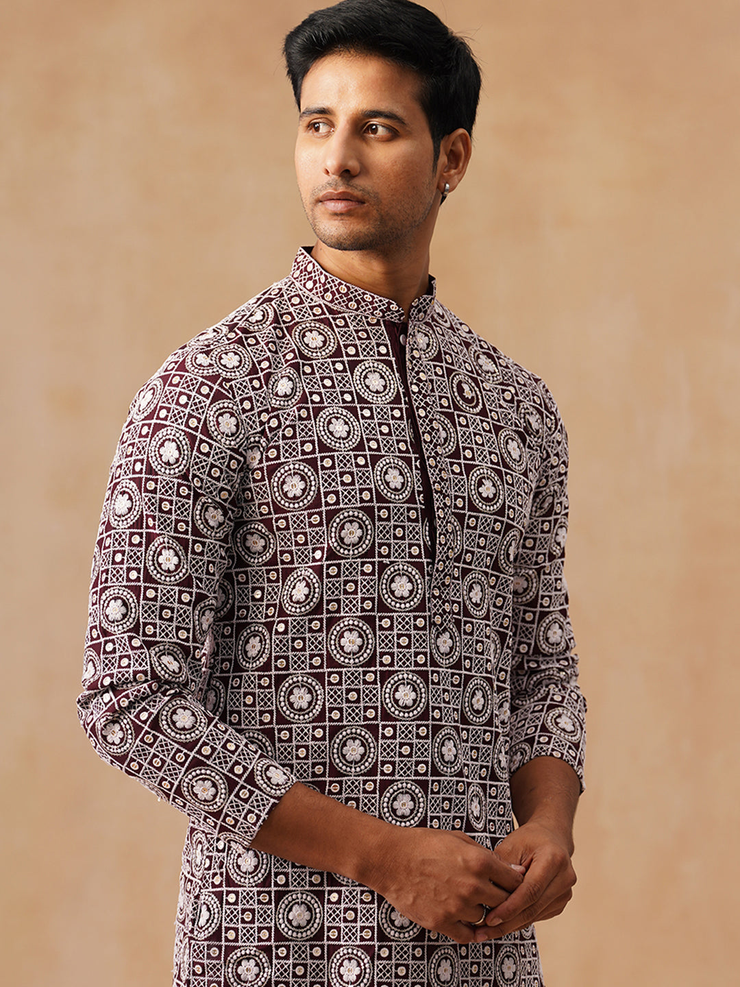 DesiQlo Men Geometric Kurta Only - Maroon