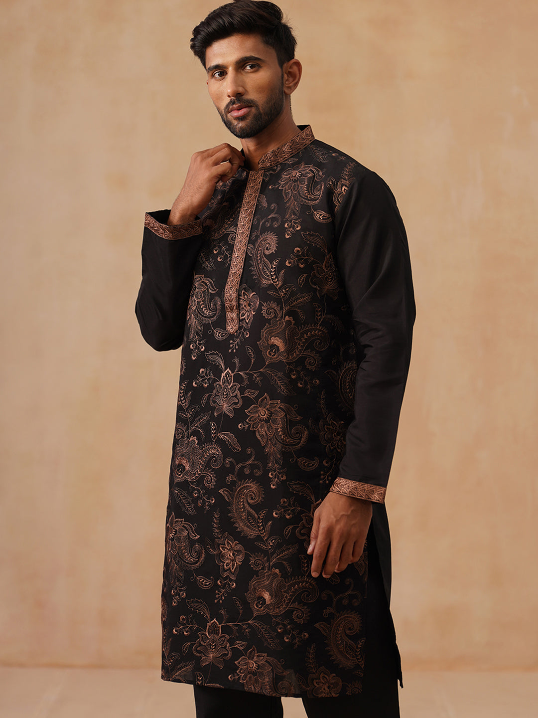 DesiQlo Men Paisley Kurta Only - Gold