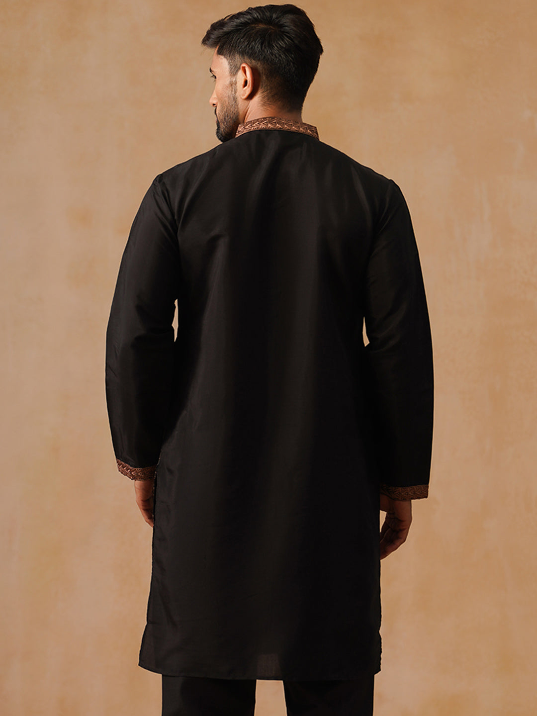 DesiQlo Men Paisley Kurta Only - Gold