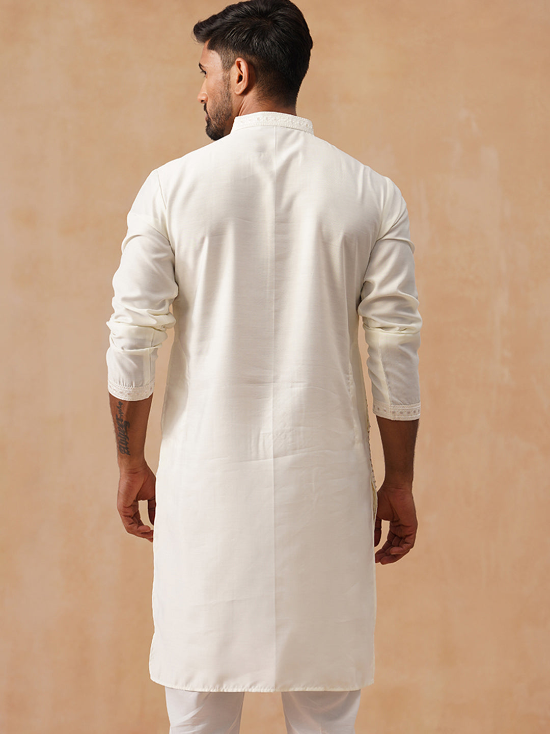 DesiQlo Men Geometric Kurta Only - White - KO_5294White_S