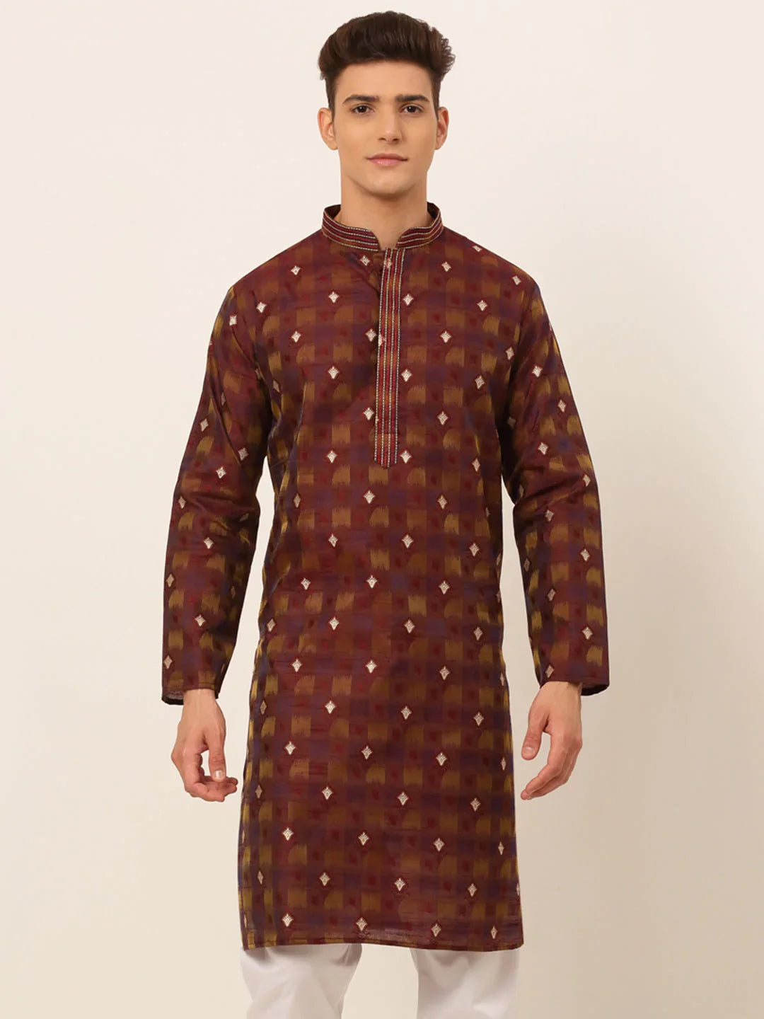 DesiQlo Men's Maroon Collar Embroidered Woven Design Kurta Pajama ( KO 672 Maroon )