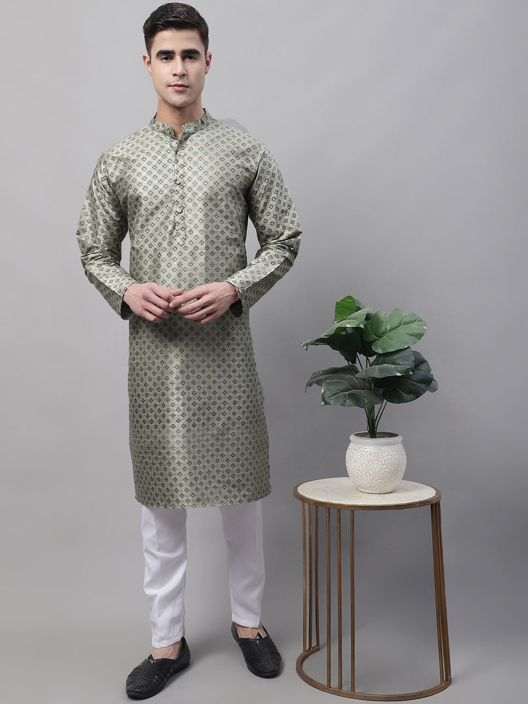 Green Printed Silk Blend Men's Kurta: Stylish Mens Kurta