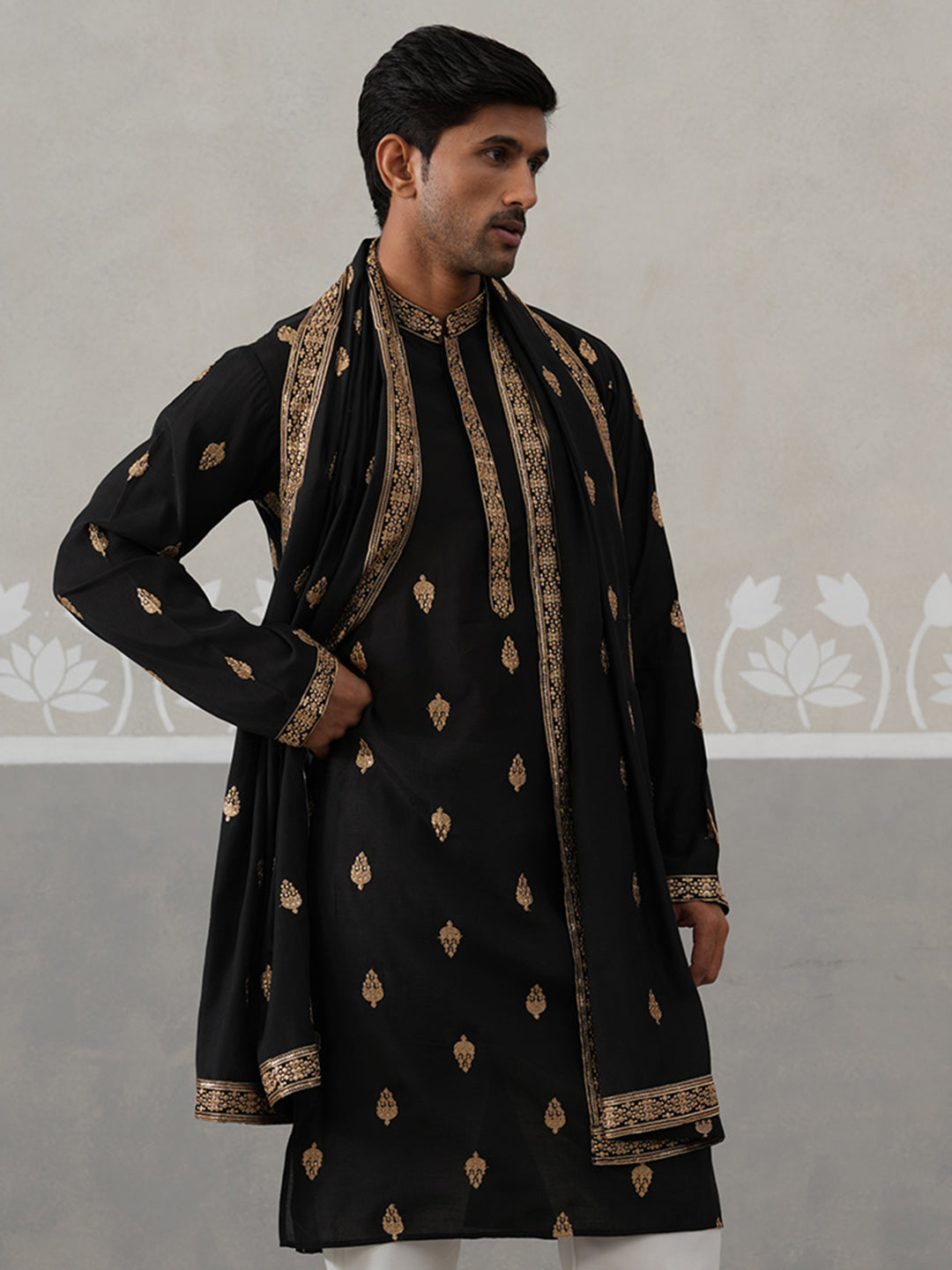 DesiQlo Men Embroidered Kurta Only - Black - KO_D_5319Black_S