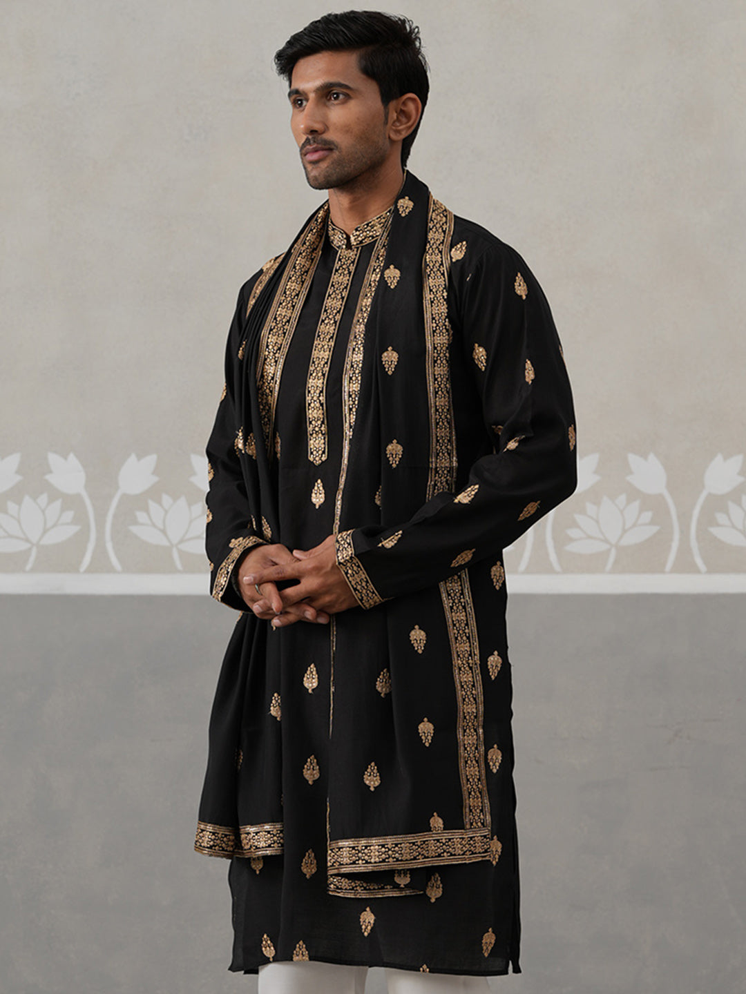 DesiQlo Men Embroidered Kurta Only - Black - KO_D_5319Black_S