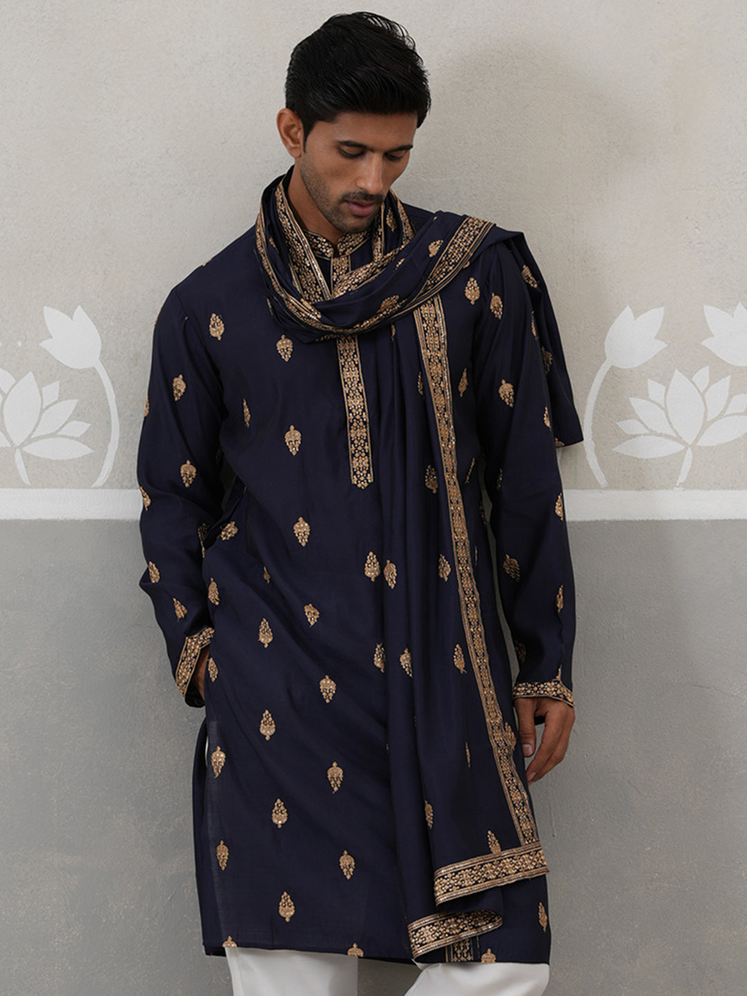 Silk Blend Embroidered Kurtas with Dupatta ( KO D 5319 D 5319Navy ) [FF] [B-3-4]