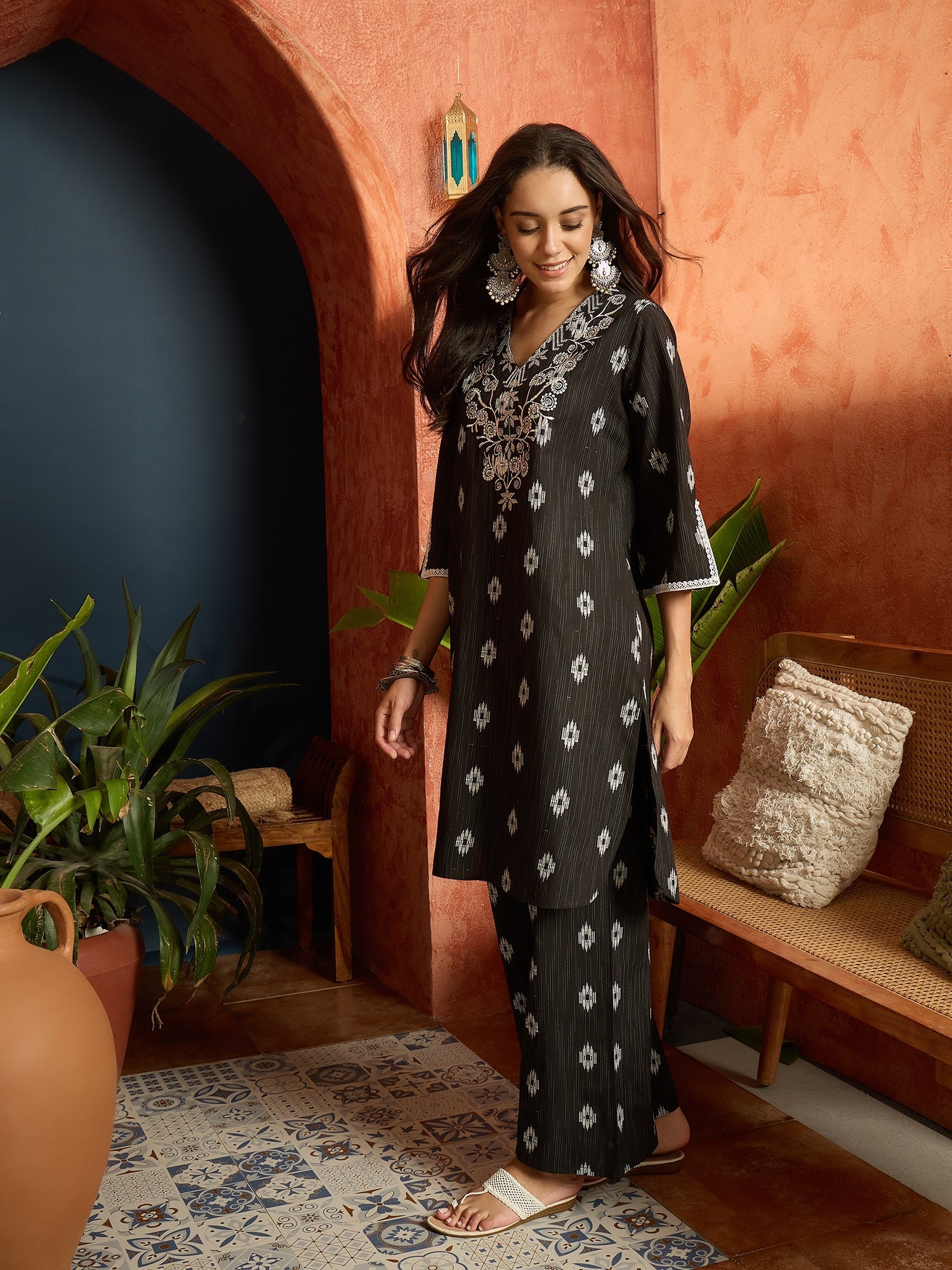Women's Black Woven Design & Embroidered Cotton Straight Kurta Palazzo