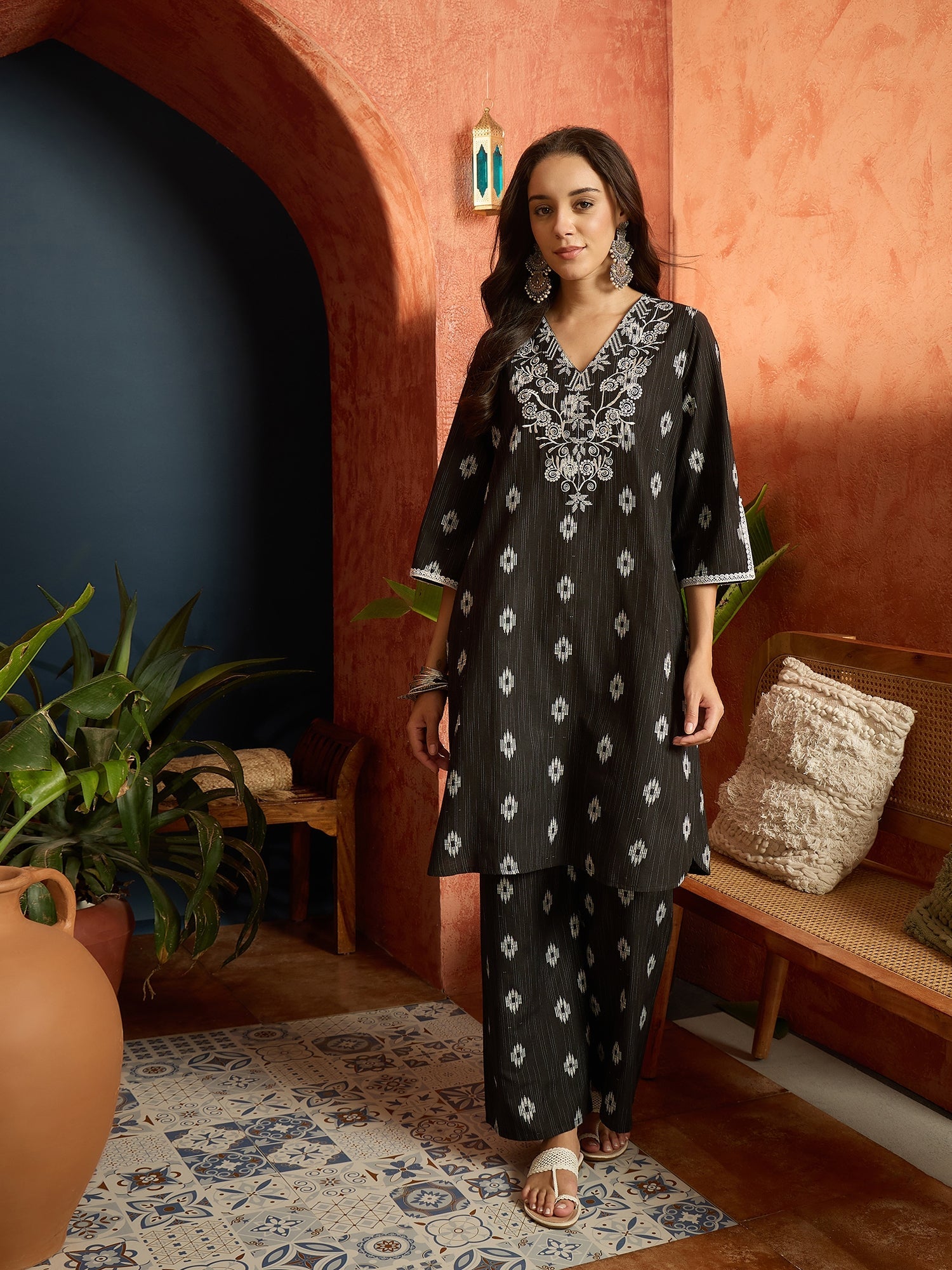 Women's Black Woven Design & Embroidered Cotton Straight Kurta Palazzo