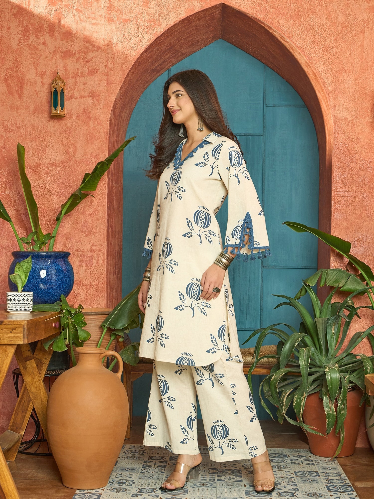Women's Blue Printed Cotton Straight Kurta Pant Set (KPBLUEBLOOM) | De