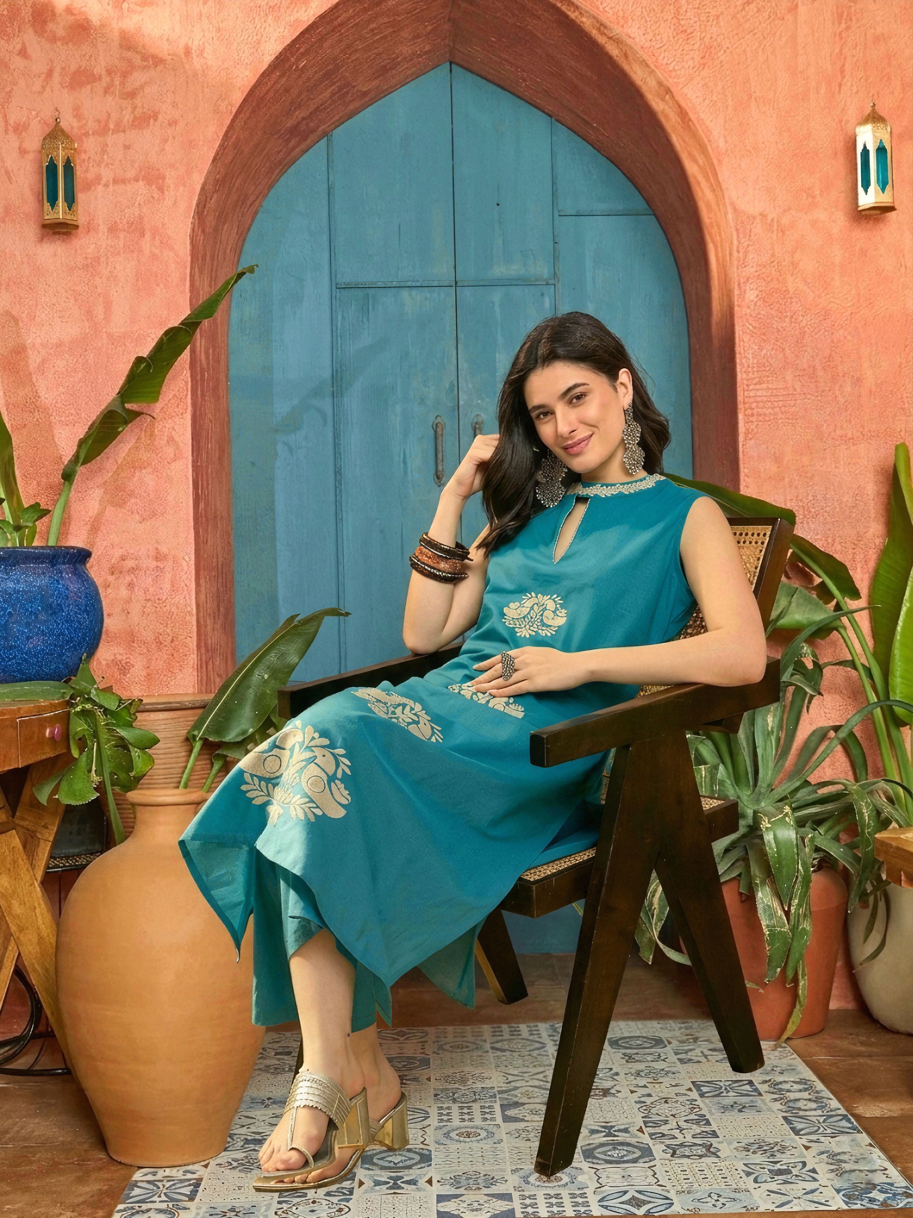 Stylum Women's Blue Solid & Embroidered Cotton Straight Kurta Pant Set (KPBLUECIPLA)