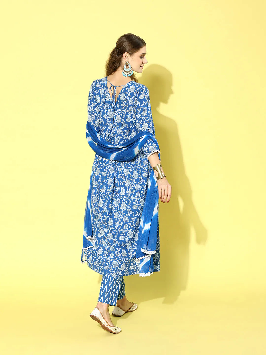 Elegant Blue Floral Cotton Kurta Set with Dupatta | Women's Kurta Sets