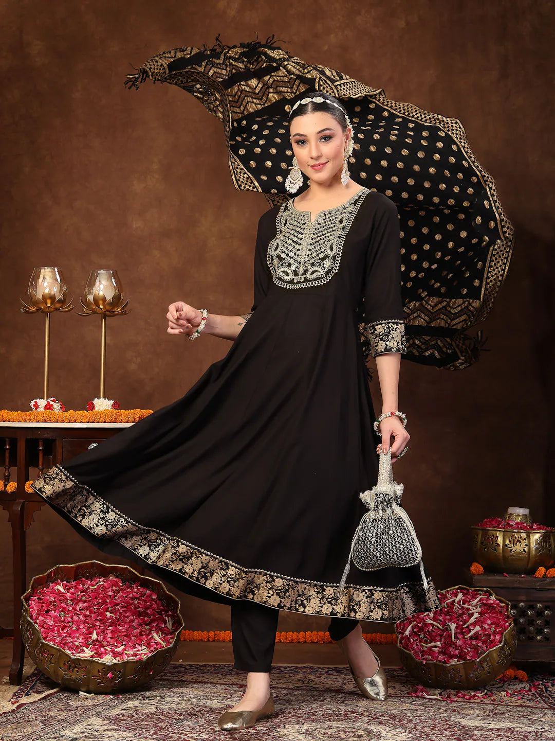 Black Embroidered Anarkali Kurta Set | Women's Designer Kurta