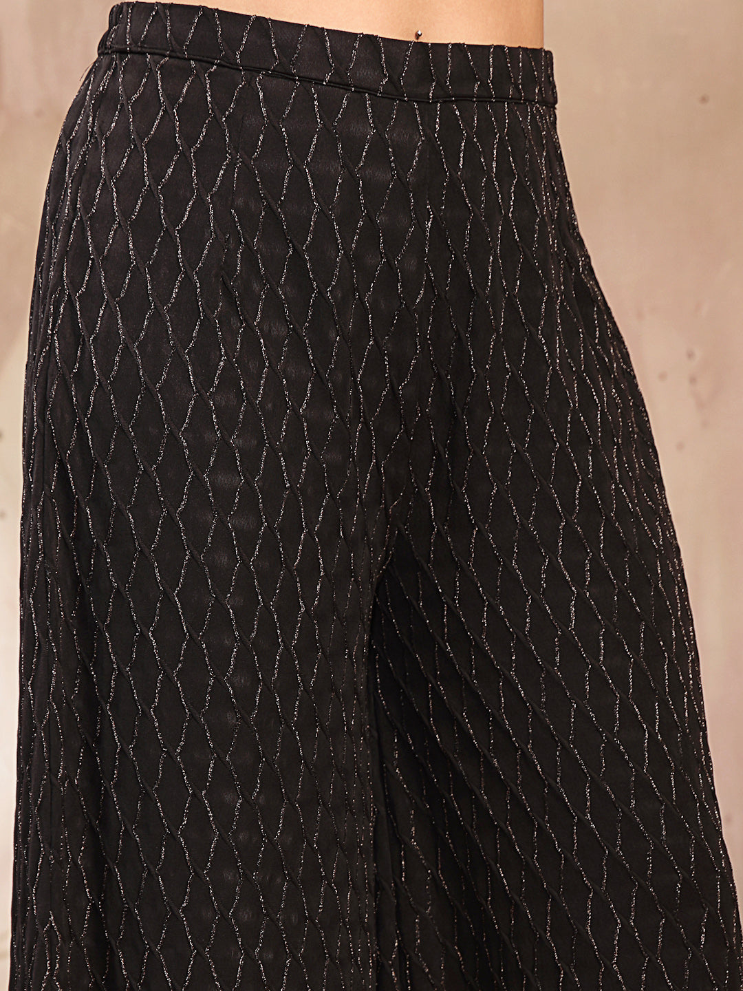 Women's Black Solid & Embroidered Wool Blend Straight Kurti Palazzo Du