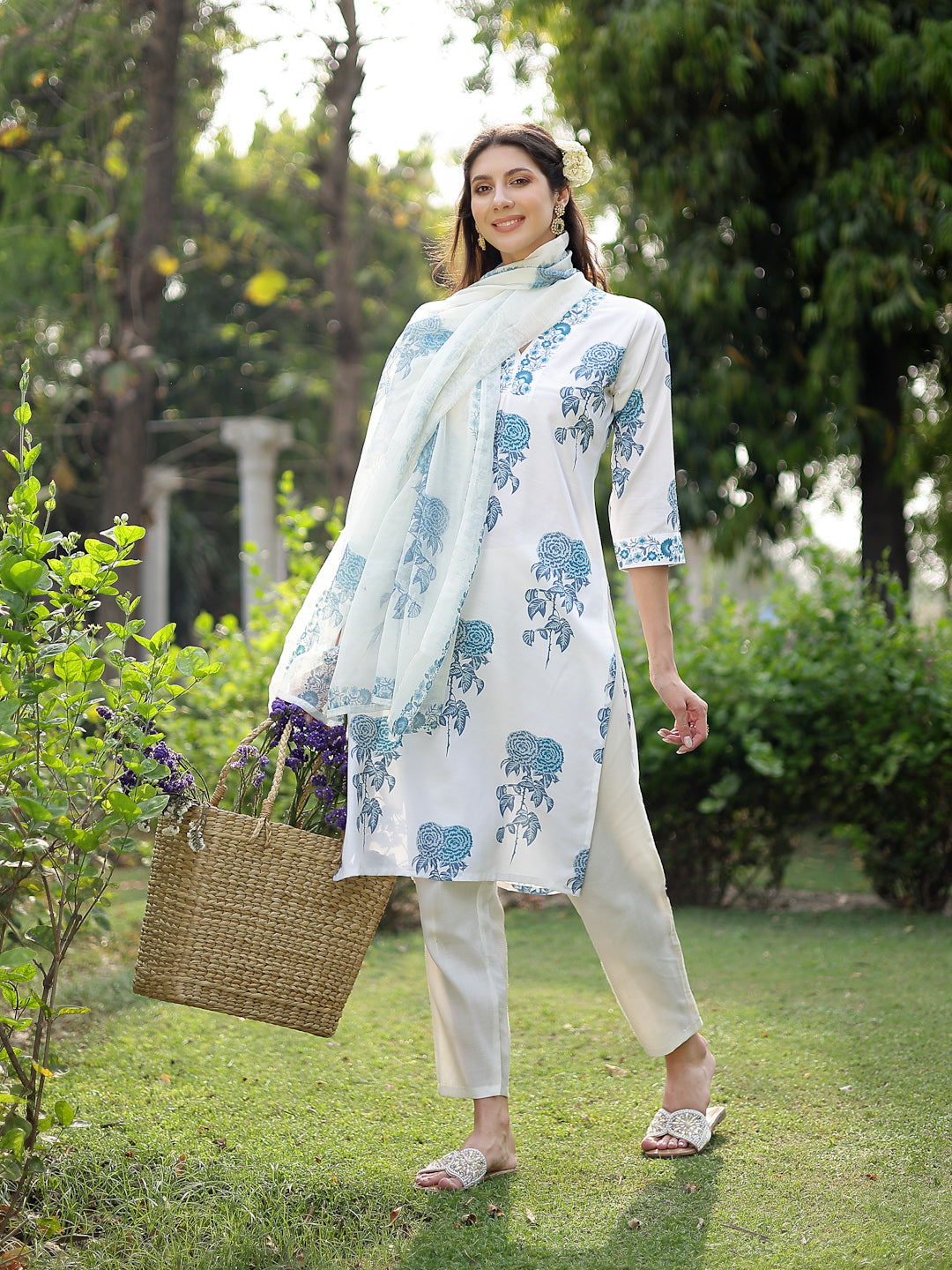 Women's Blue Floral Printed Cotton Slub Straight Kurta Pant Dupatta Se
