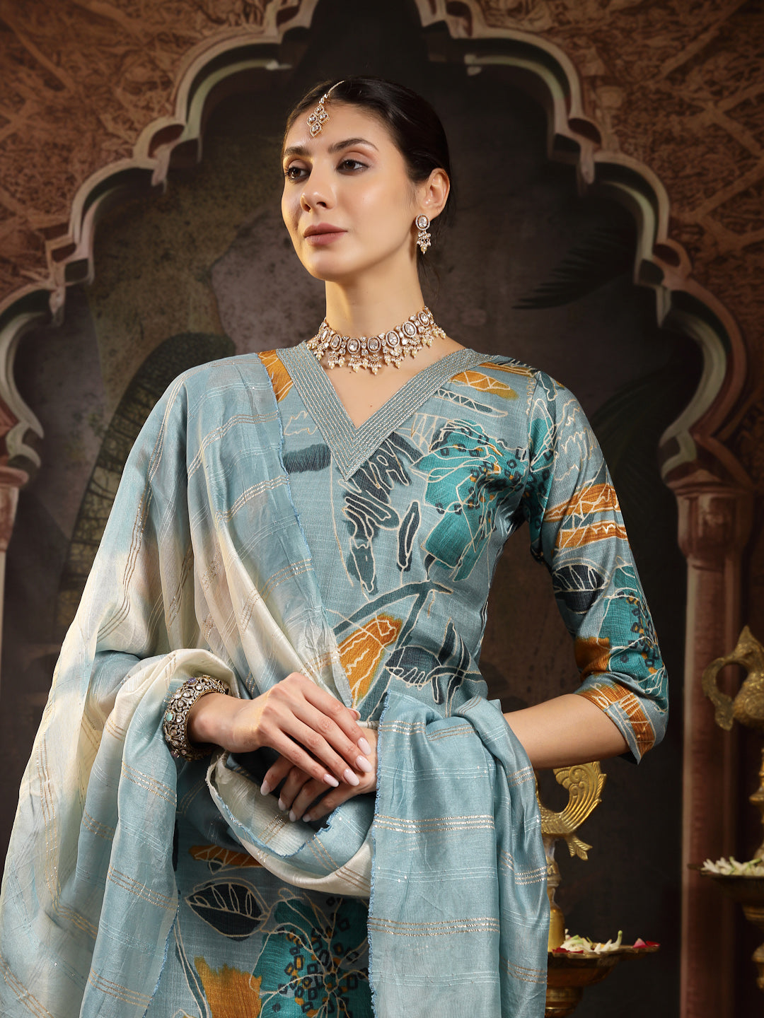 Women's Blue Floral Printed Silk Blend Straight Kurta Pant Dupatta Set