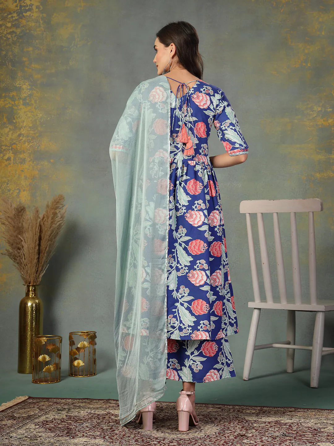 Blue Floral Kurta Pant Dupatta Set - Women's Kurta Sets