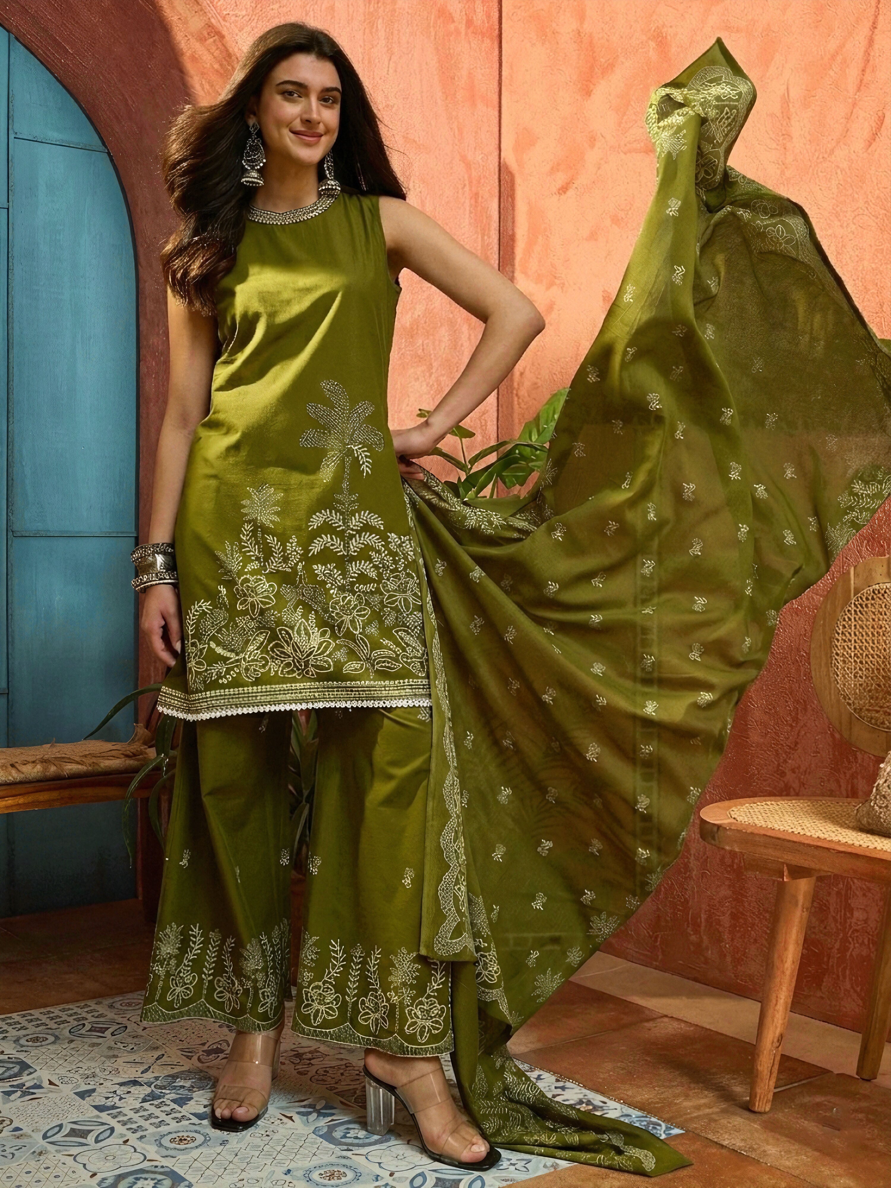 Women's Green Solid & Embroidered Cotton Straight Kurta Palazzo Dupatt