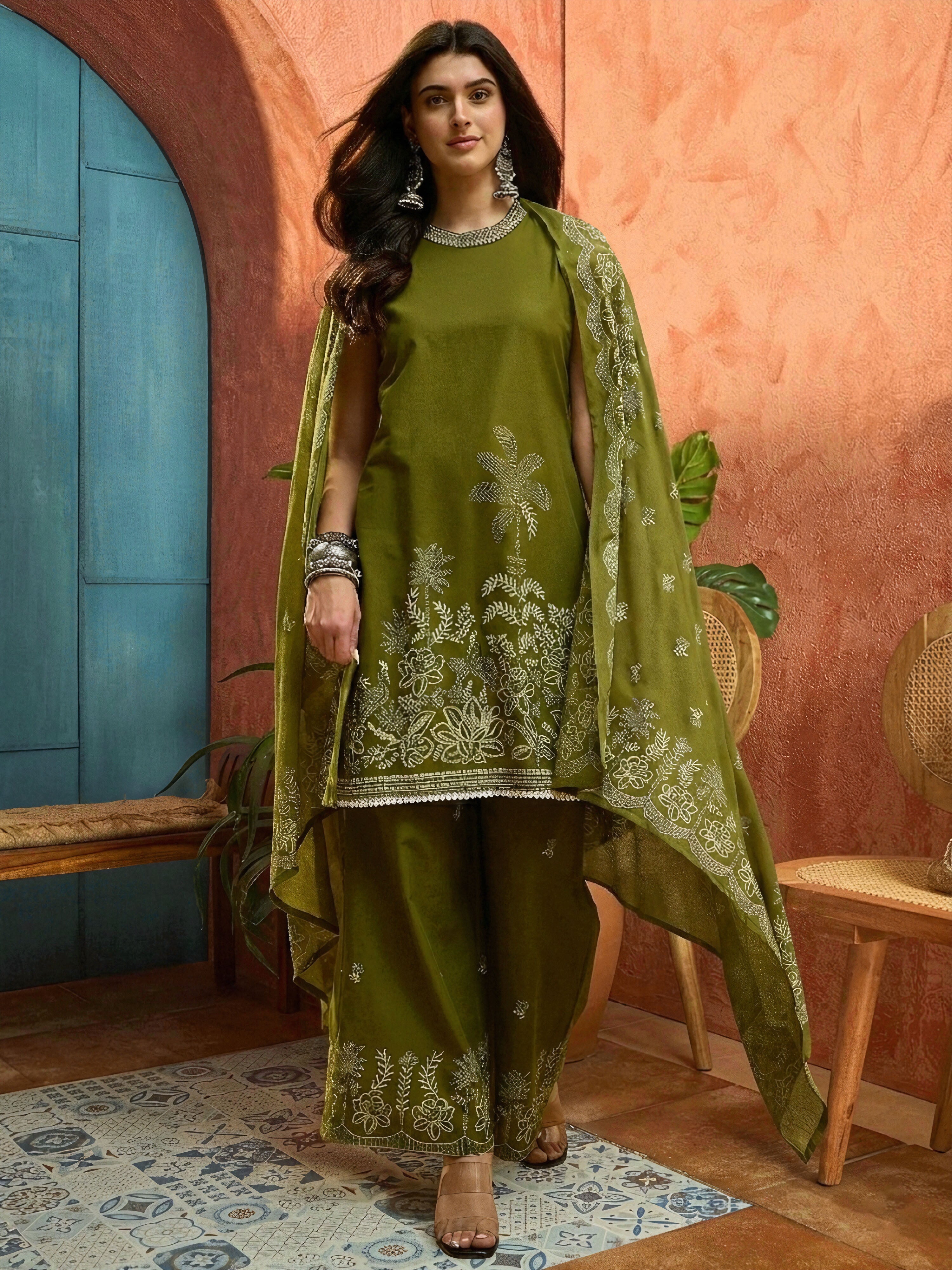 Women's Green Solid & Embroidered Cotton Straight Kurta Palazzo Dupatt