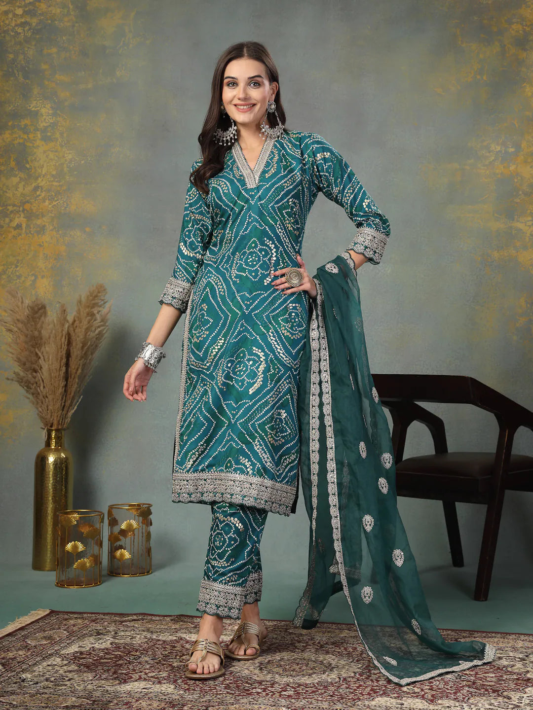 Green Bandhani Print Women's Kurta Set with Dupatta | Indian
