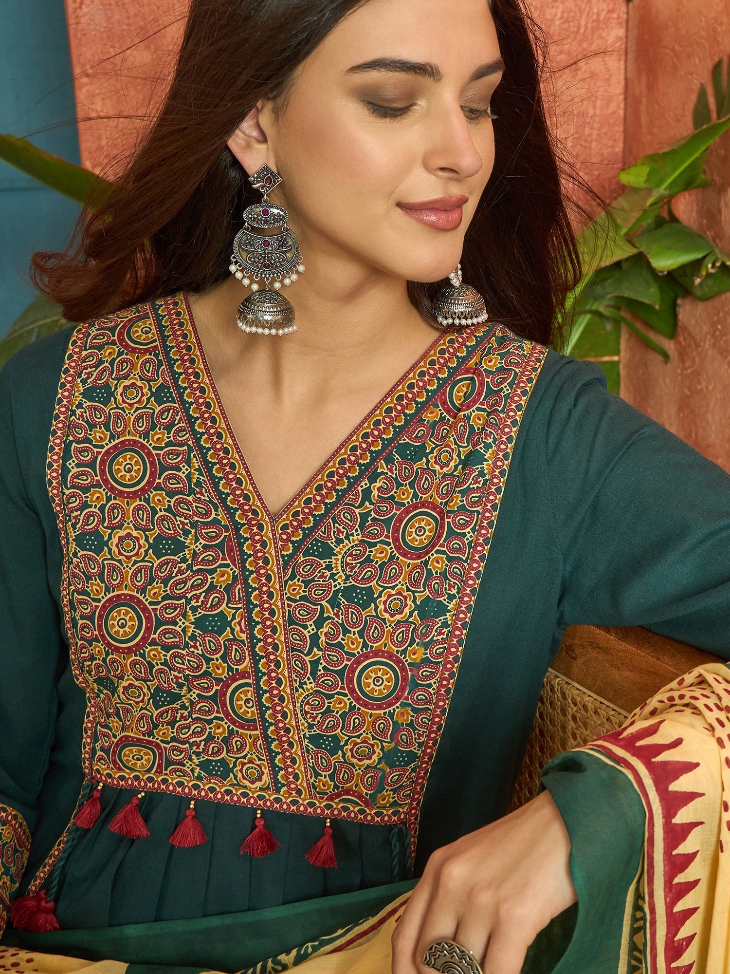 Women's Green Solid Cotton Straight Kurta Pant Dupatta Set (KPDGREENPA