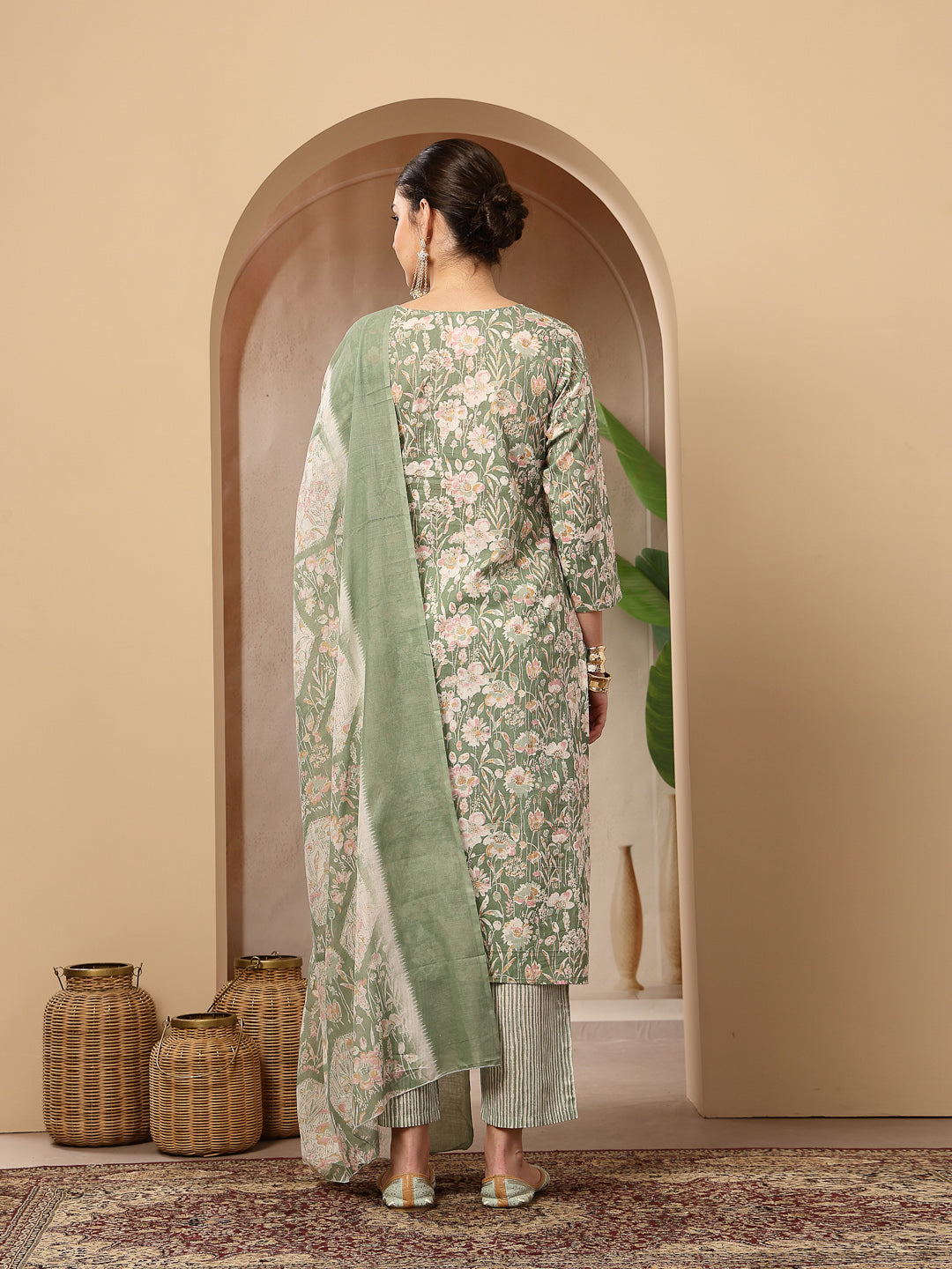 Women's Green Floral Printed Cotton Straight Kurta Pant Dupatta Set (K