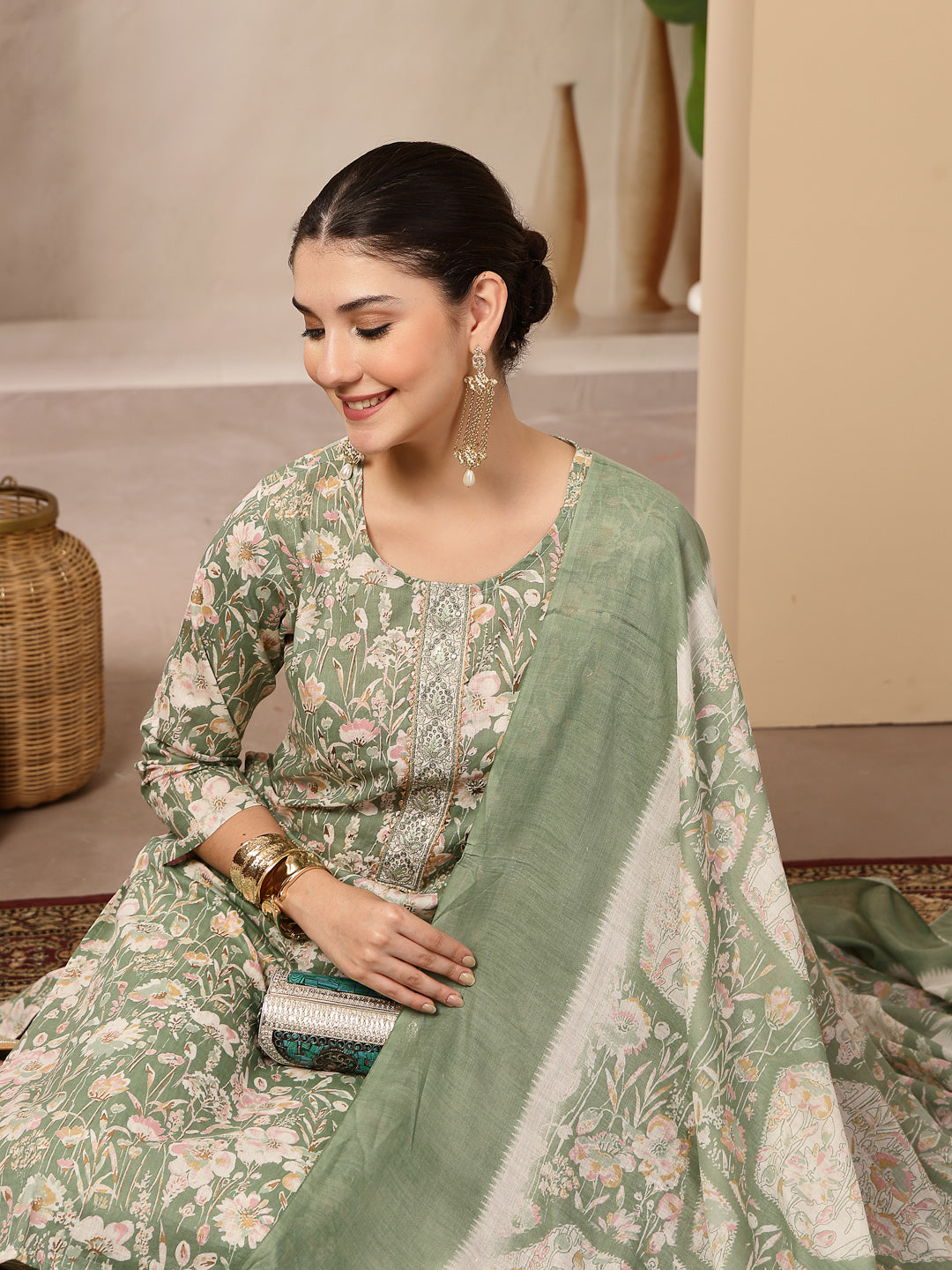 Women's Green Floral Printed Cotton Straight Kurta Pant Dupatta Set (K
