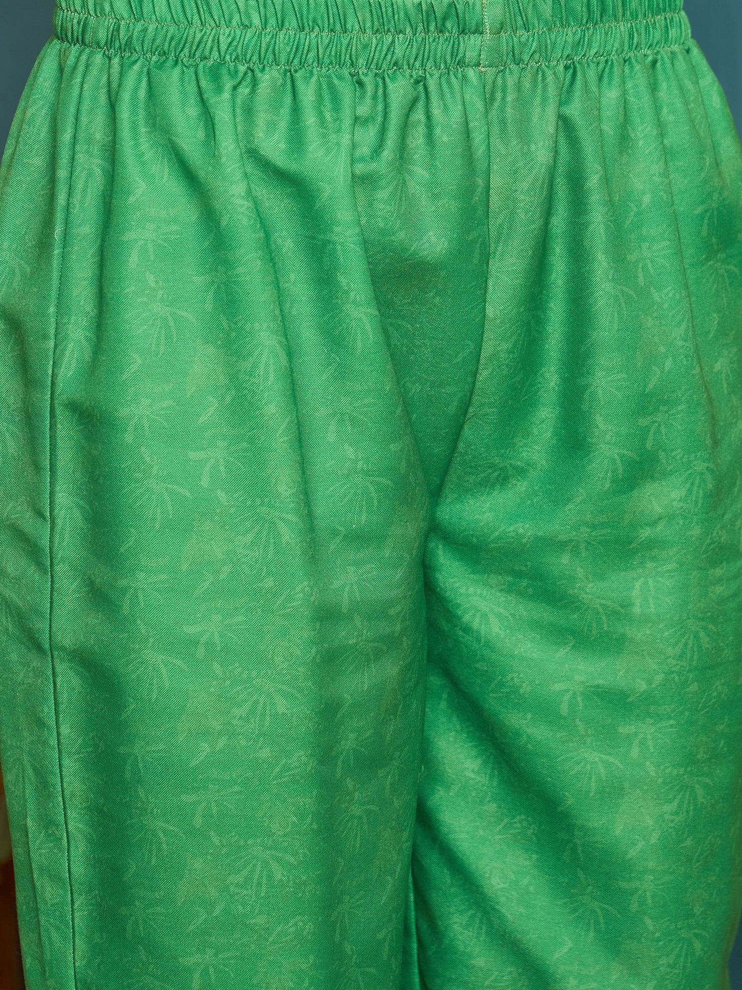 Stylum Women's Green Floral Printed Rayon Flared Kurta Palazzo Dupatta Set (KPDGREENSUFIYA)