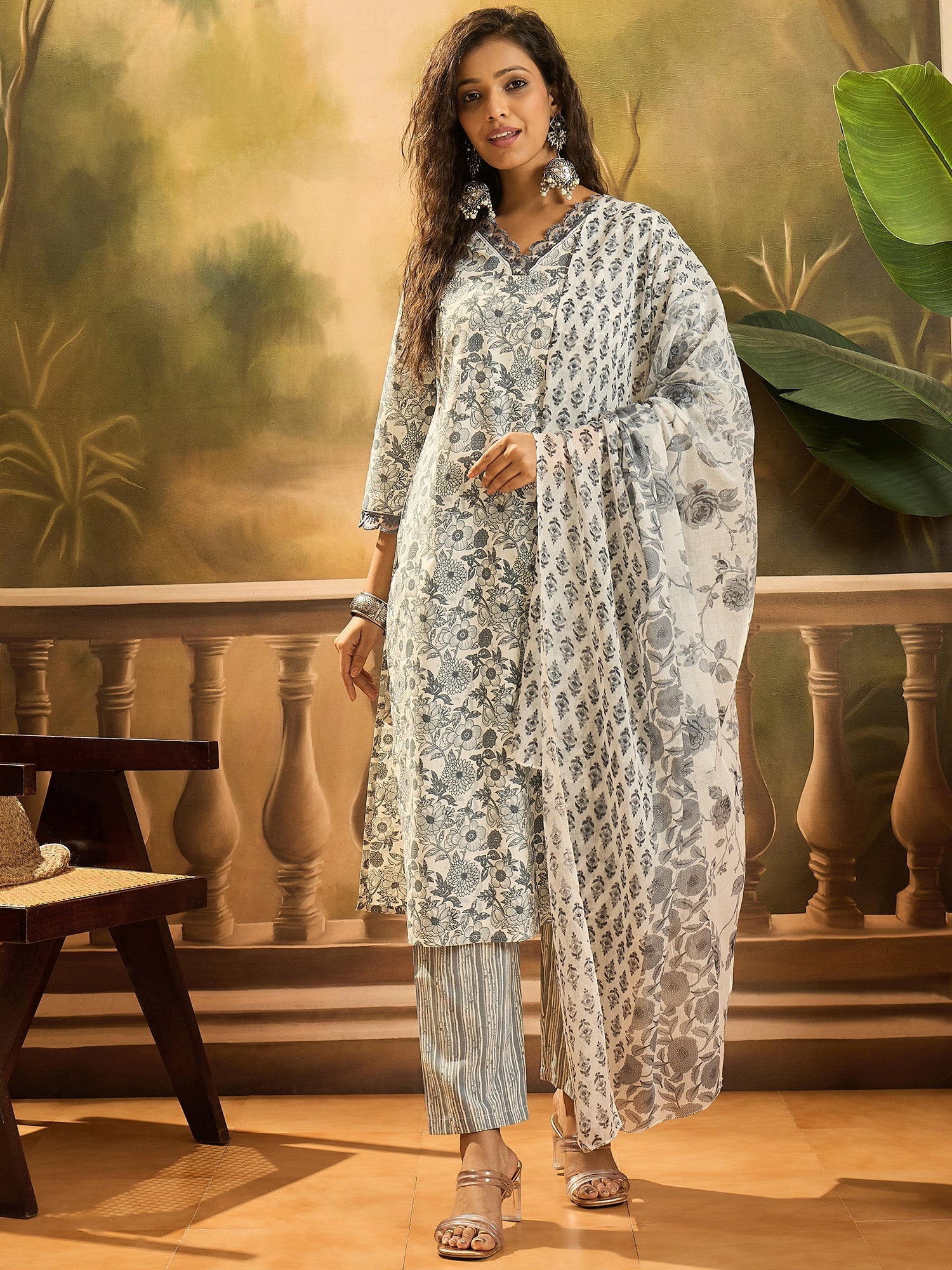 Women's Grey Floral Printed Cotton Straight Kurta Pant Dupatta Set (KP