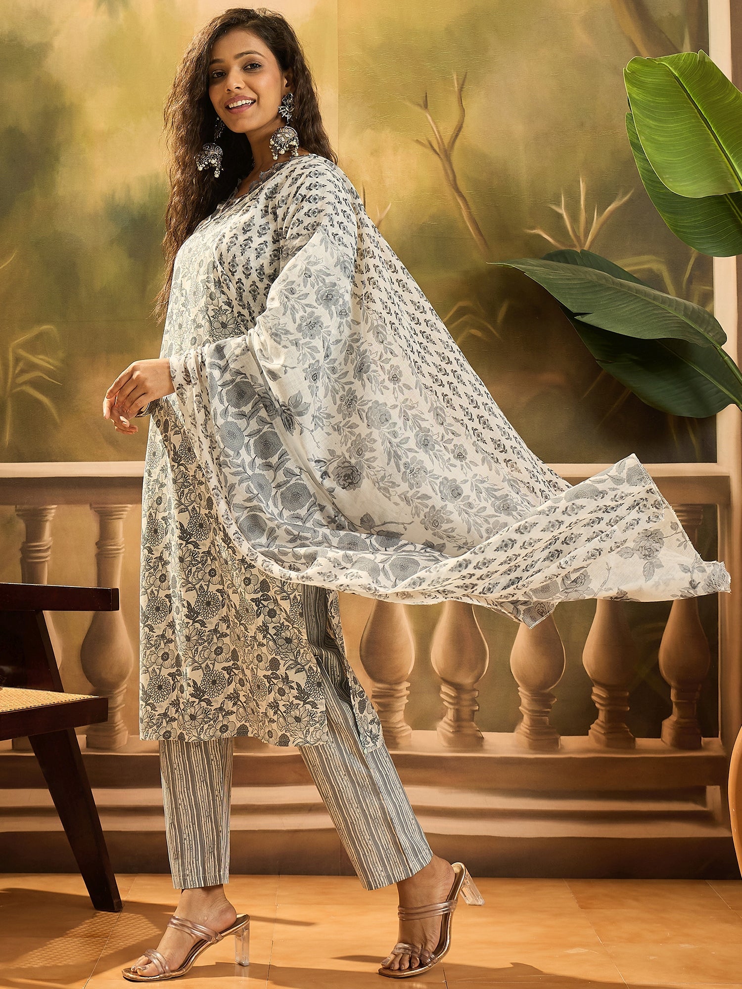 Women's Grey Floral Printed Cotton Straight Kurta Pant Dupatta Set (KP