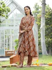 Stylum Women's Brown Floral Buta Printed Rayon A-Line Kurta Pant Dupatta Set (KPDMOUSESOMER)