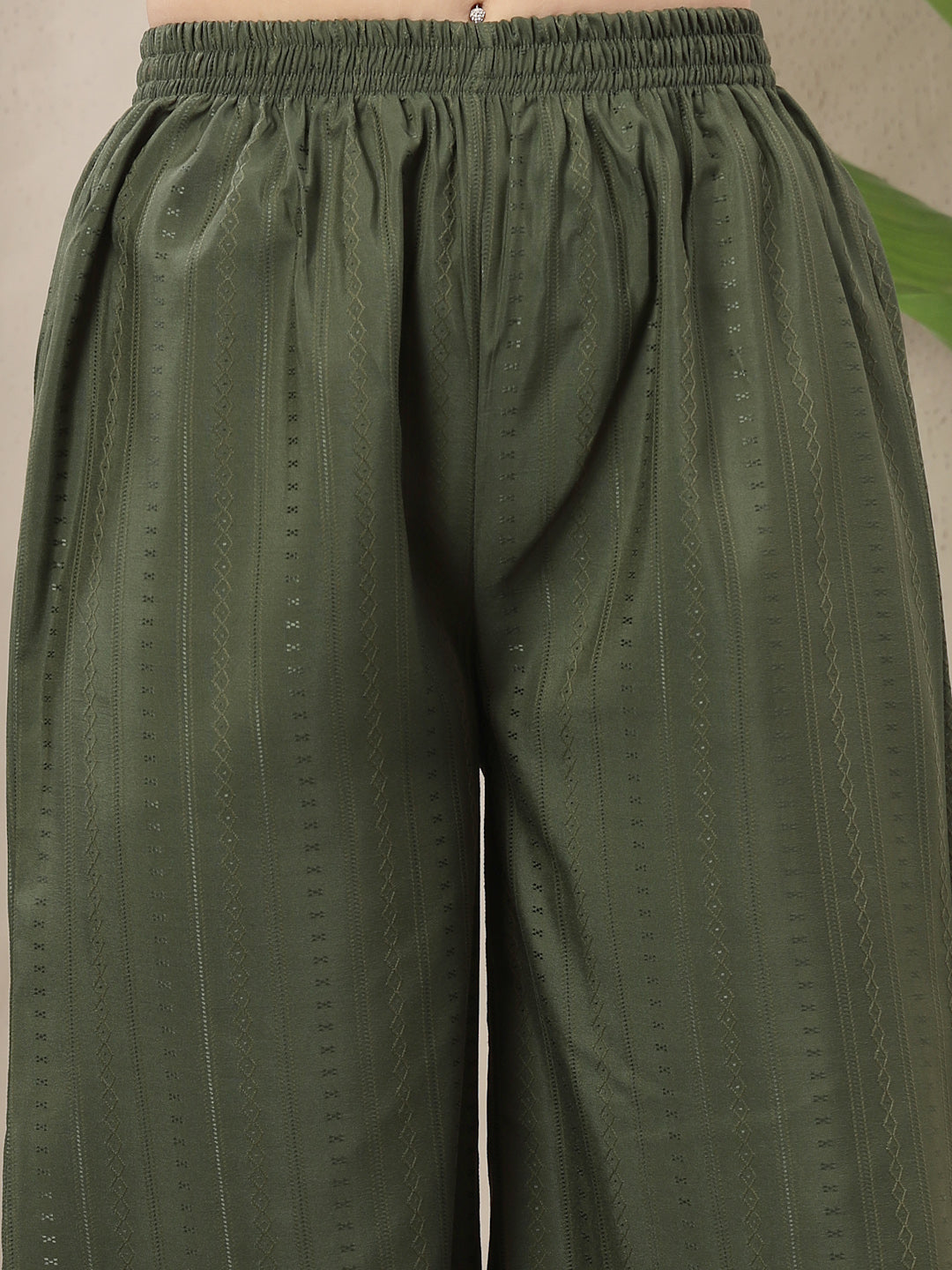 Women's Olive Woven Design & Embroidered Cotton Blend Straight Kurta P