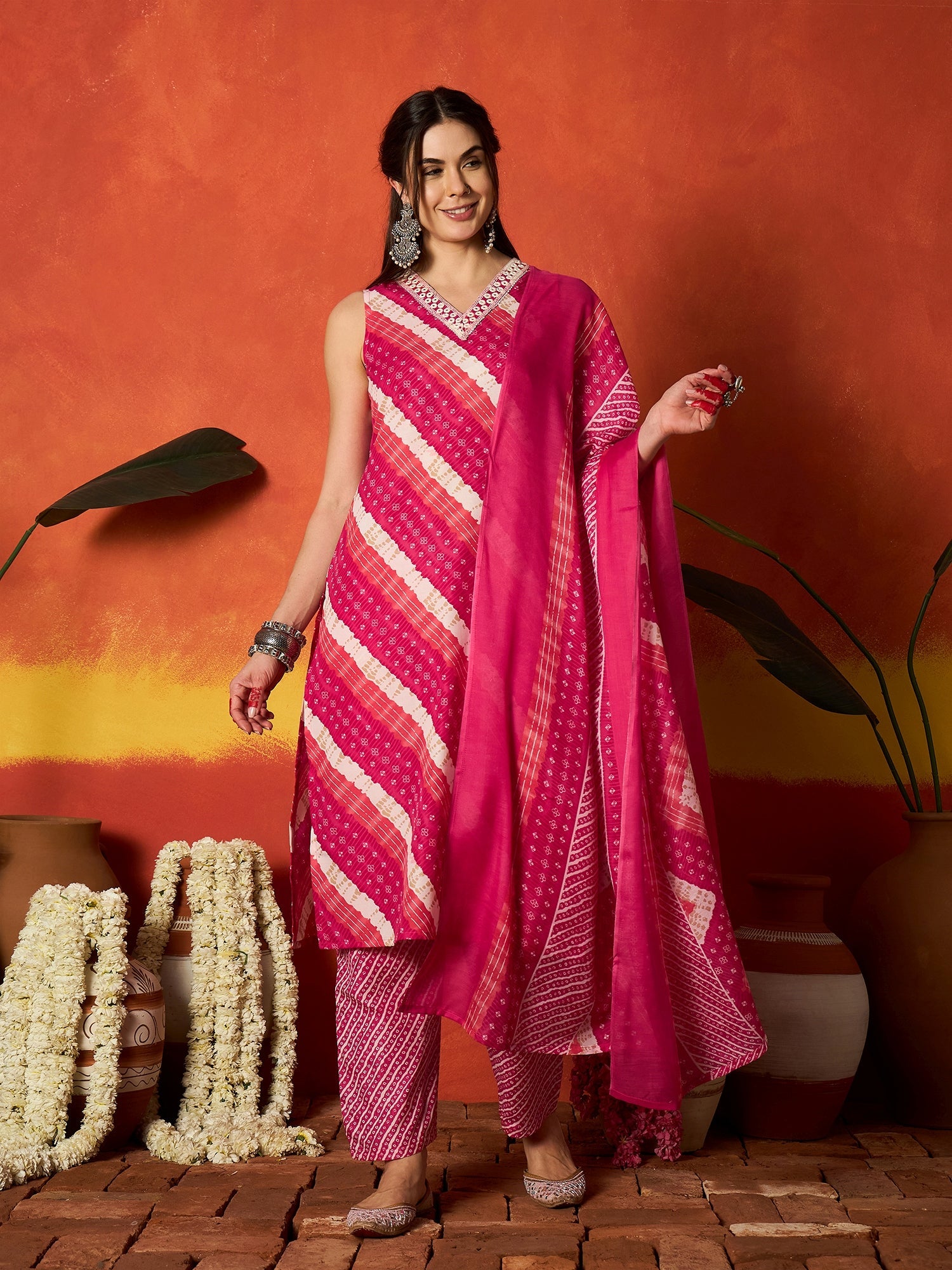 Women's Pink Leheriya Printed Cotton Straight Kurta Pant Dupatta Set (