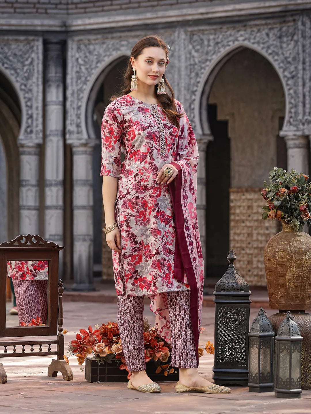 Pink Floral Cotton Blend Women's Kurta Set with Dupatta