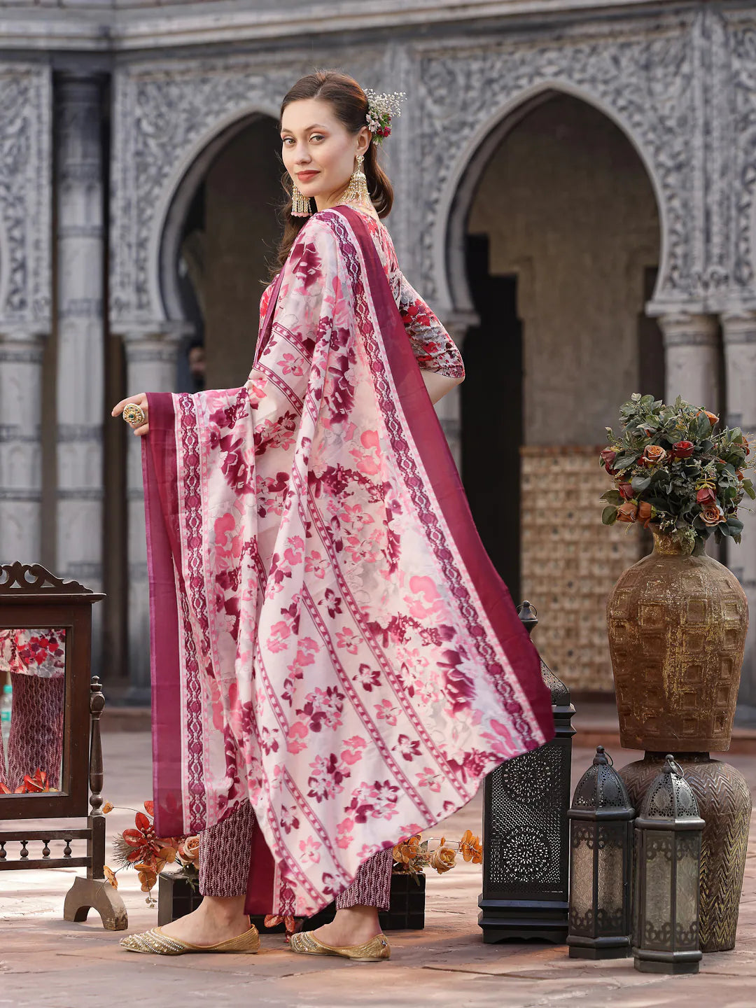 Pink Floral Cotton Blend Women's Kurta Set with Dupatta