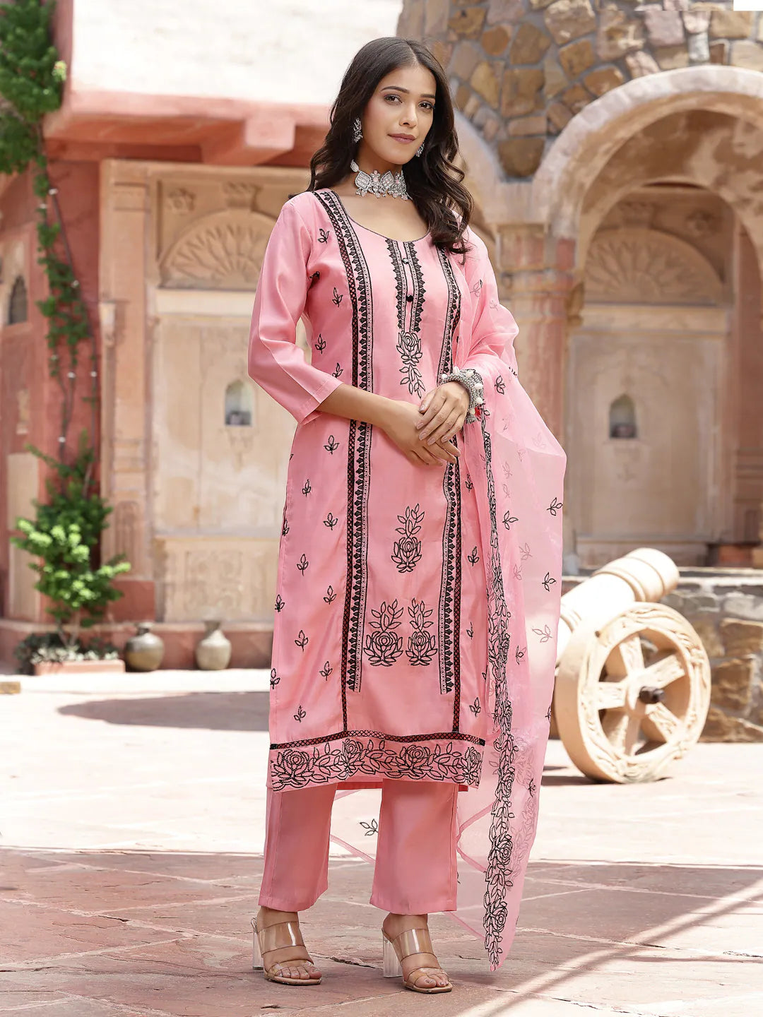 Pink Embroidered Pakistani Silk Blend Women's Kurta Set