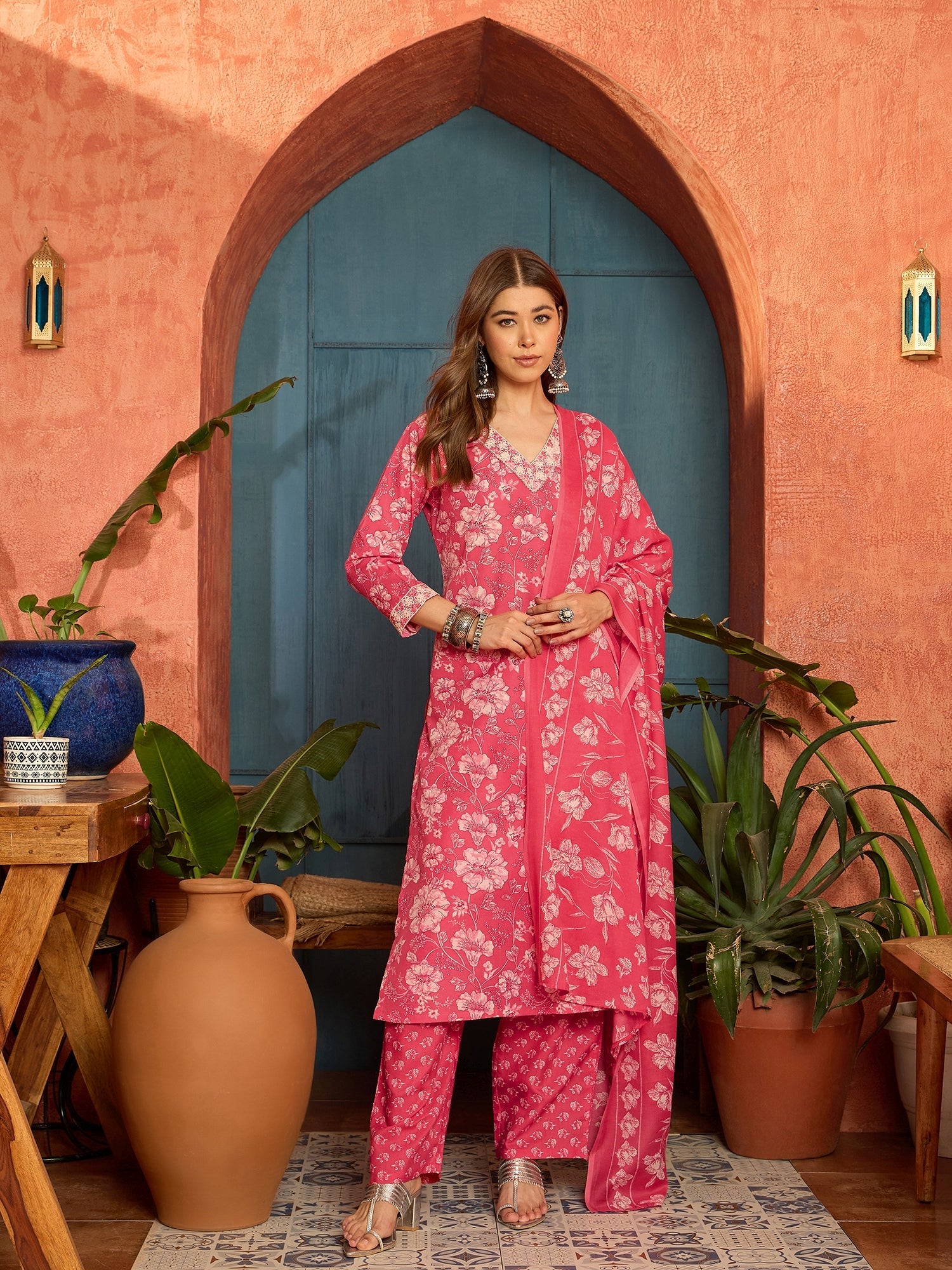 Women's Pink Floral Printed Cotton Straight Kurta Pant Dupatta Set (KP