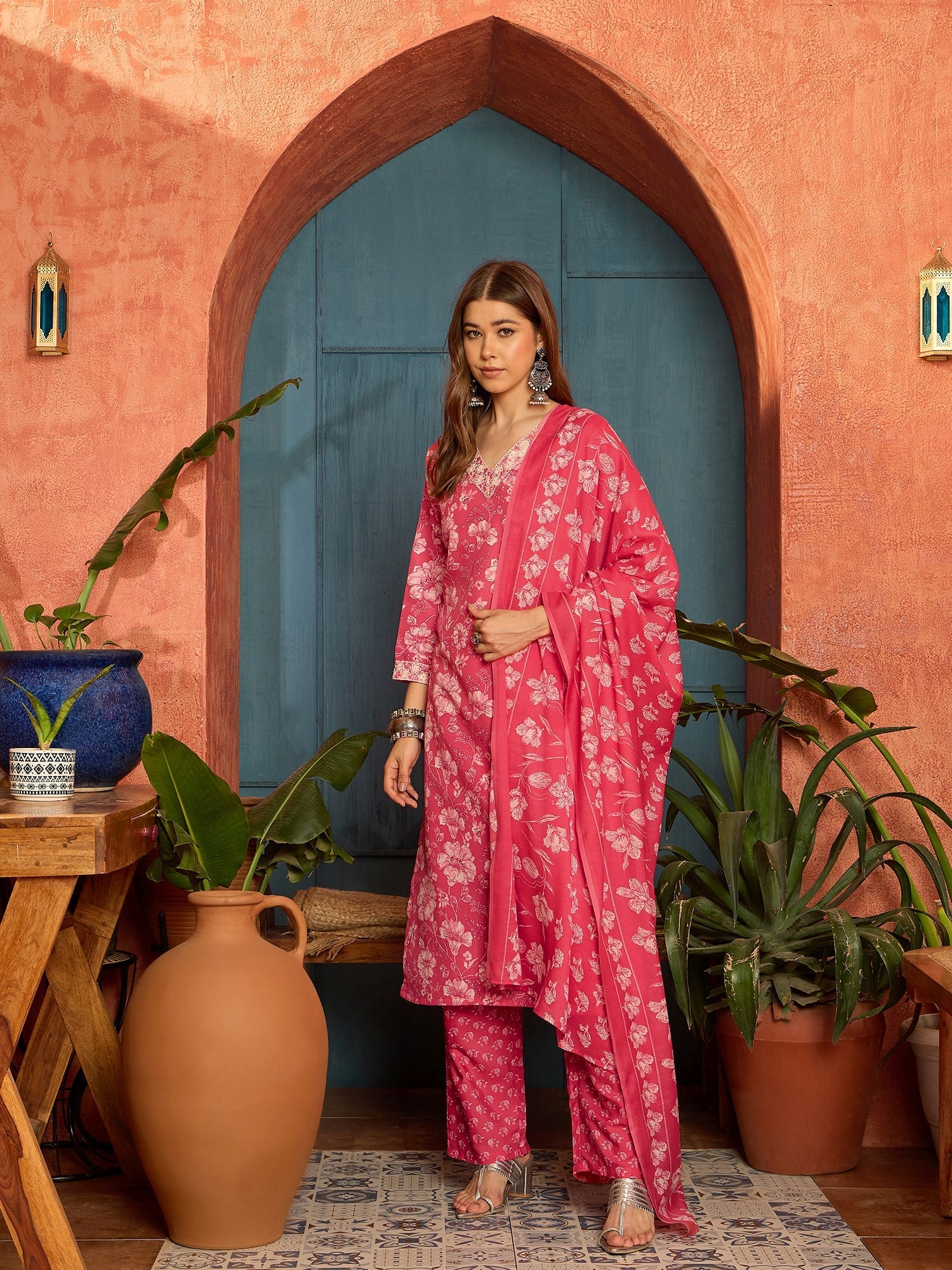 Women's Pink Floral Printed Cotton Straight Kurta Pant Dupatta Set (KP