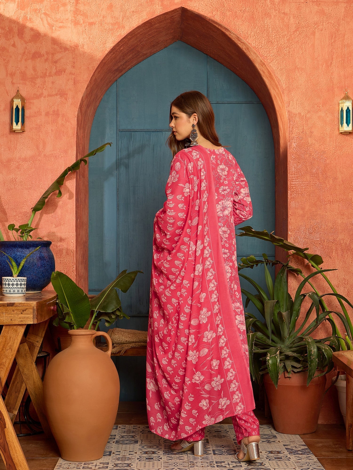 Women's Pink Floral Printed Cotton Straight Kurta Pant Dupatta Set (KP