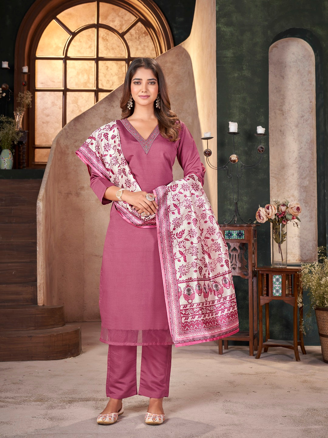 Women's Rose Pink Solid & Embroidered Silk Blend Straight Kurta Pant D