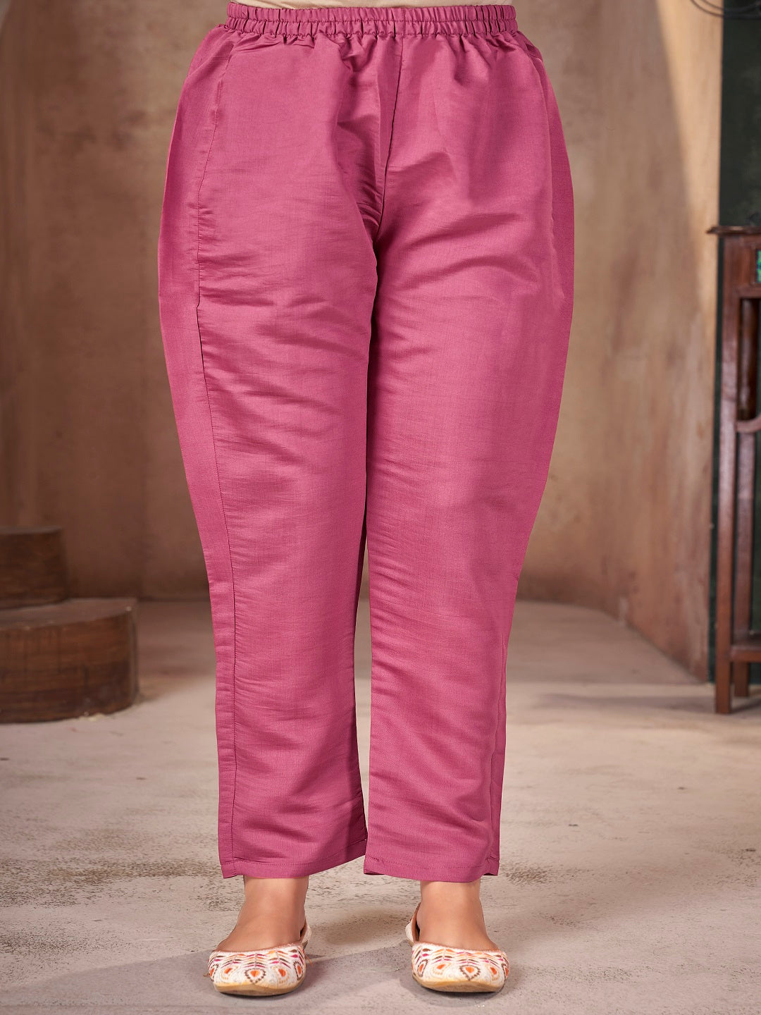 Women's Rose Pink Solid & Embroidered Silk Blend Straight Kurta Pant D