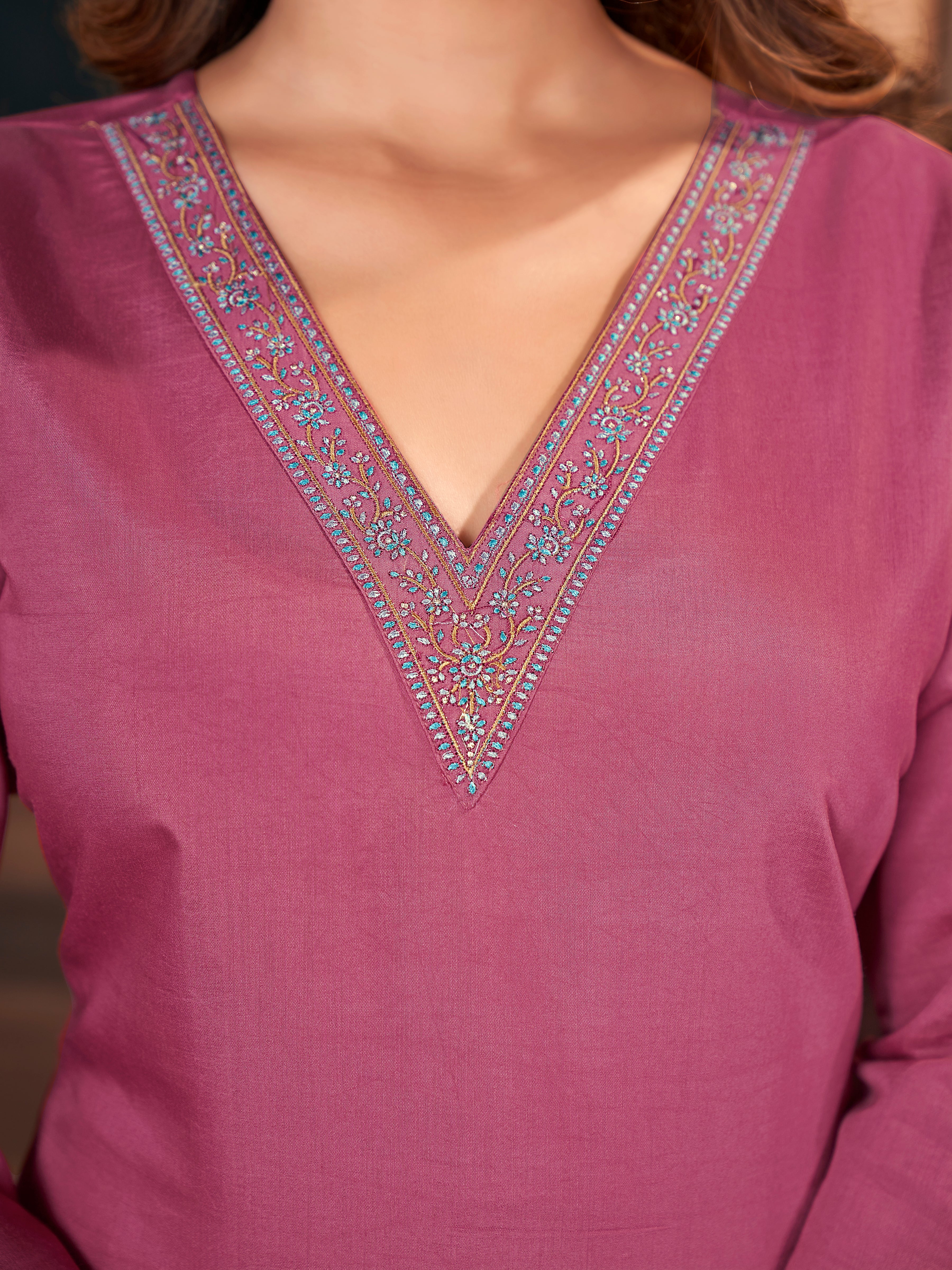 Women's Rose Pink Solid & Embroidered Silk Blend Straight Kurta Pant D