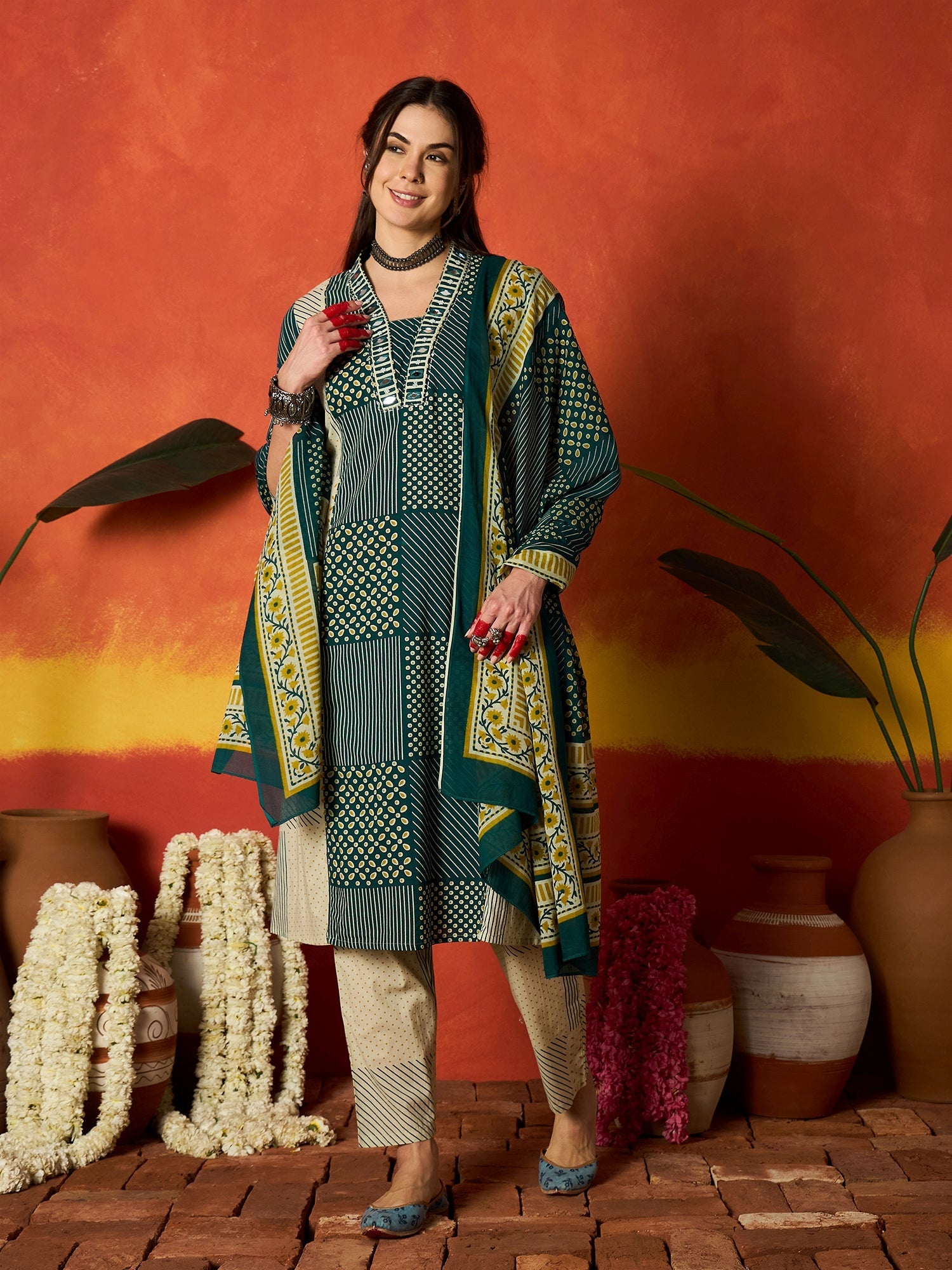 Women's Teal Printed Cotton Straight Kurta Pant Dupatta Set (KPDTEALRO