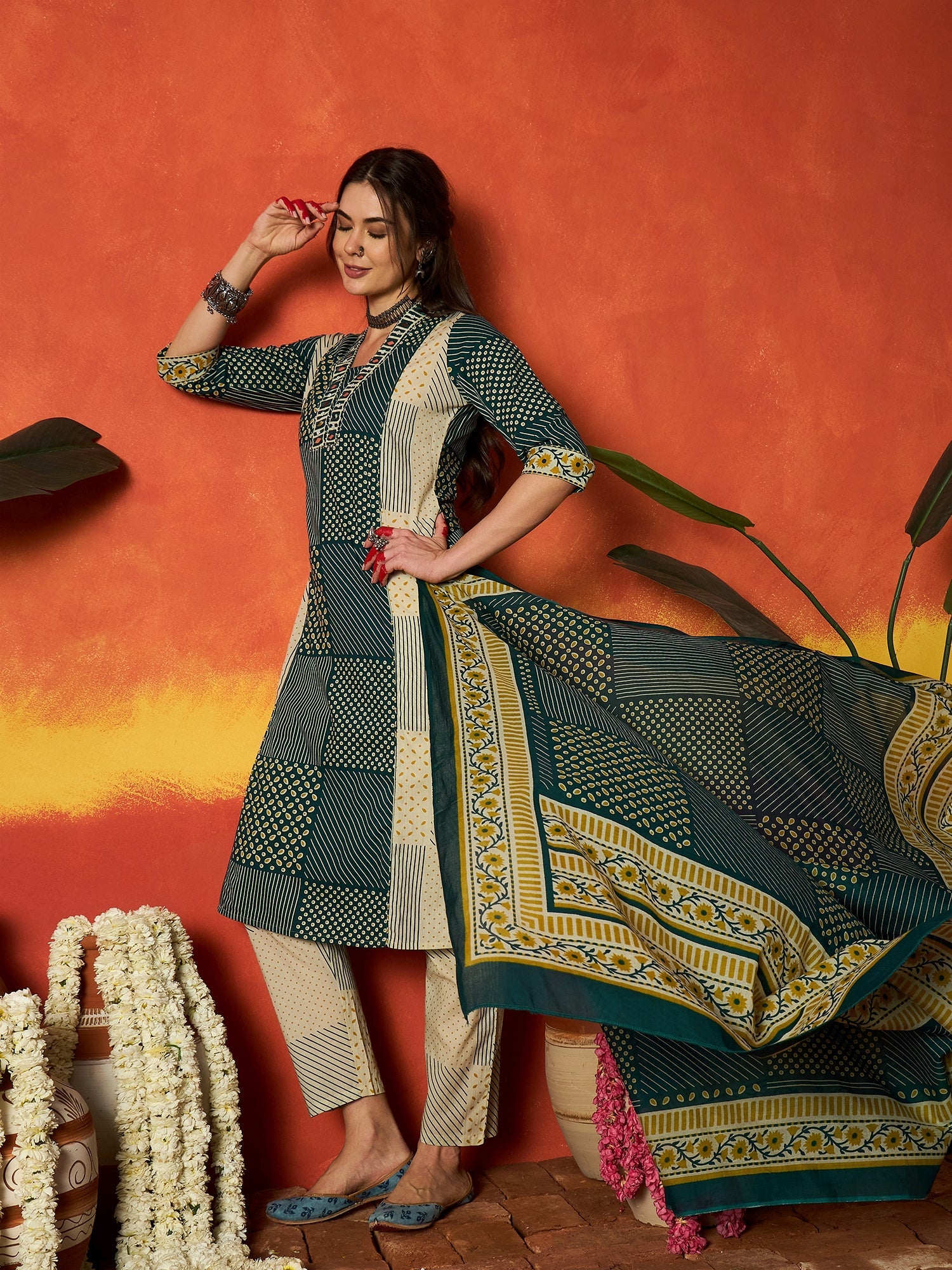 Women's Teal Printed Cotton Straight Kurta Pant Dupatta Set (KPDTEALRO