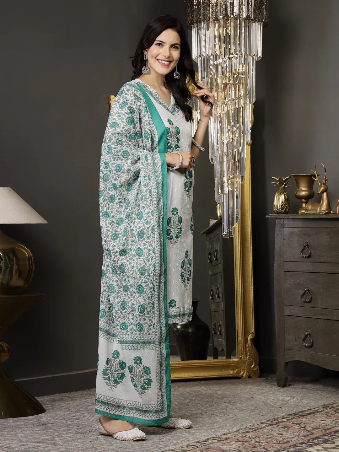 White Printed Cotton Kurta Set | Women's Indian Kurta Sets